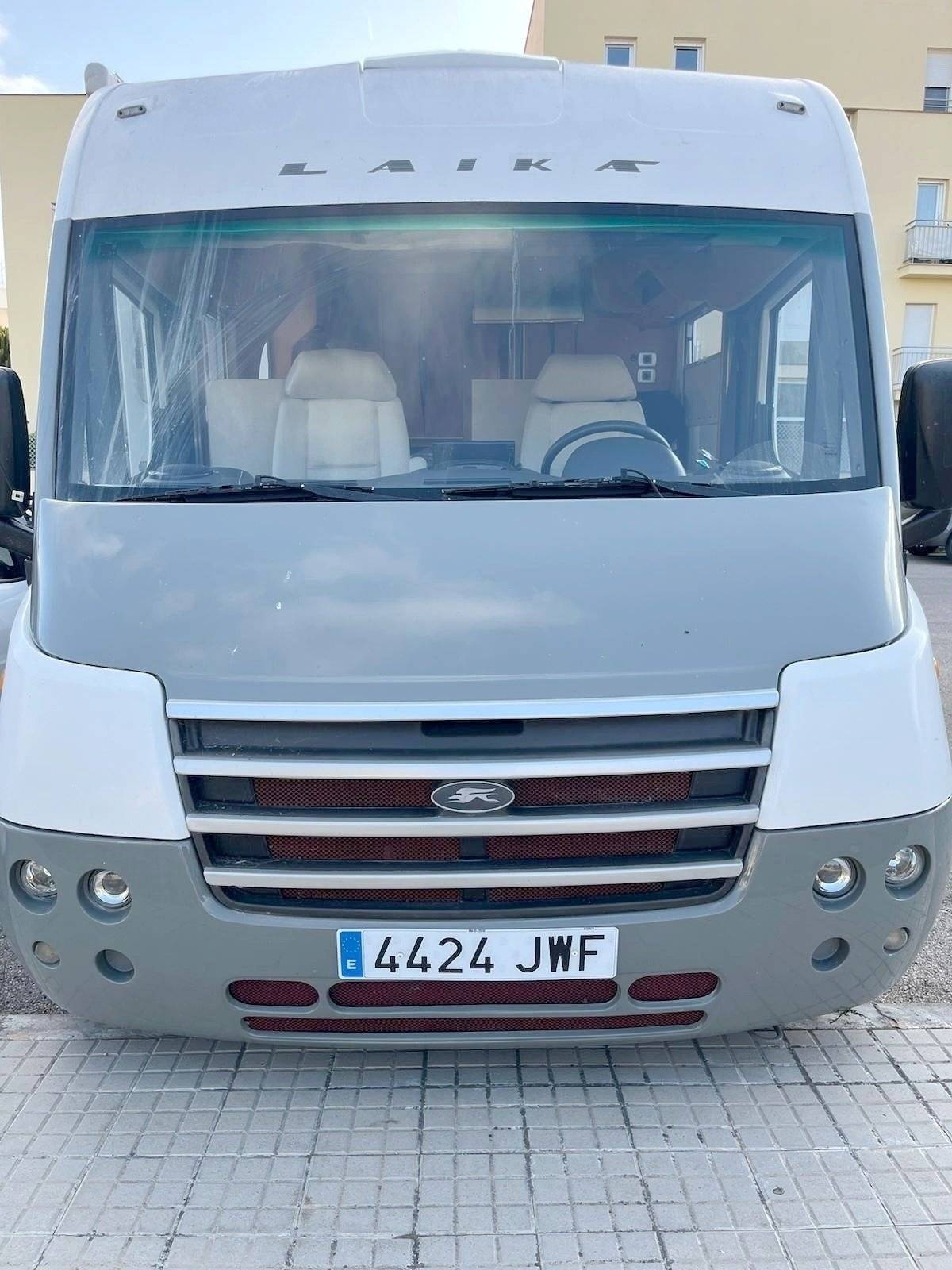 Front view from 3/4 Fiat FIAT - Yescapa