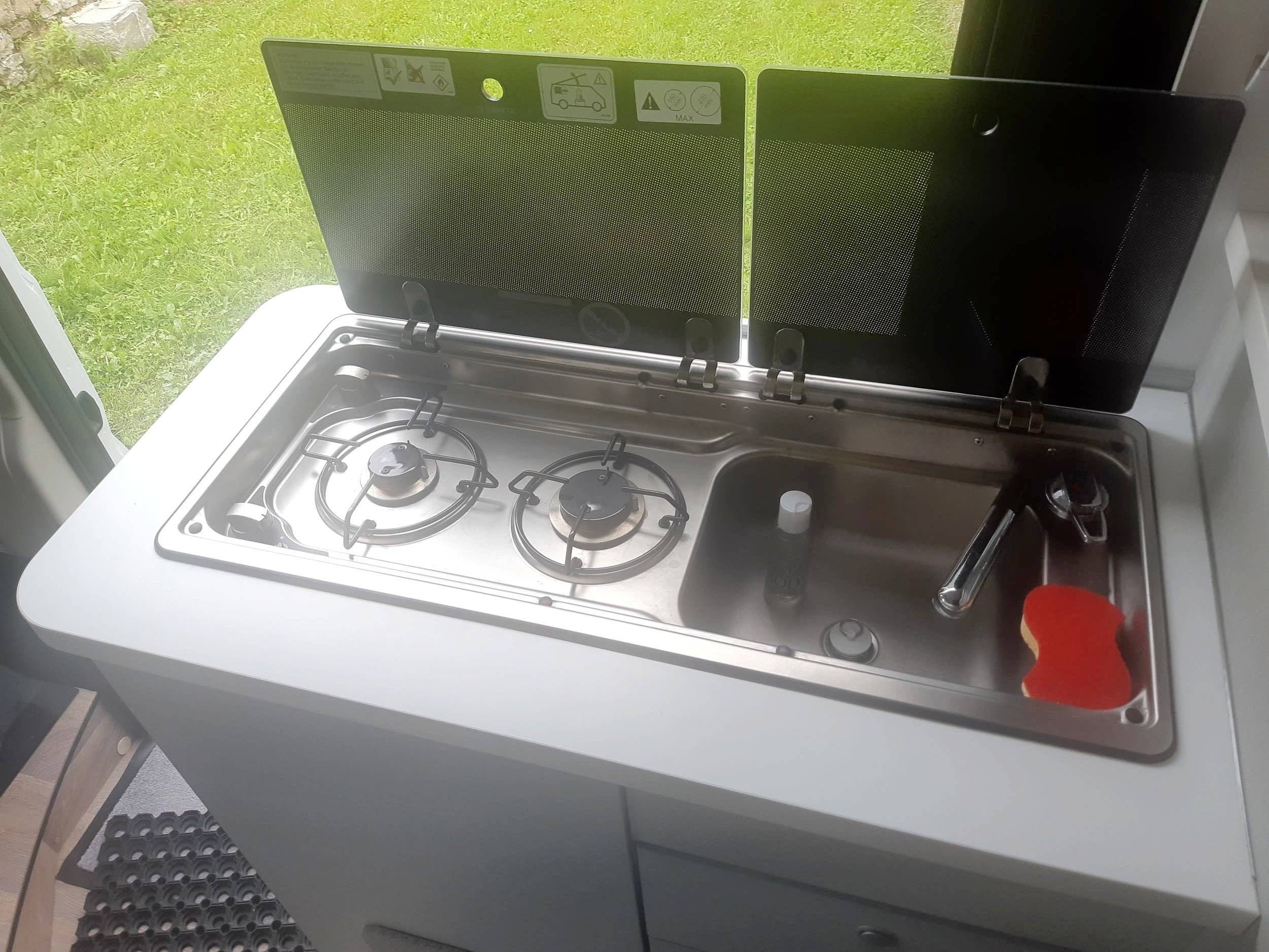 Angolo cucina Fiat Ducato 2,3 l 140 ch - Yescapa