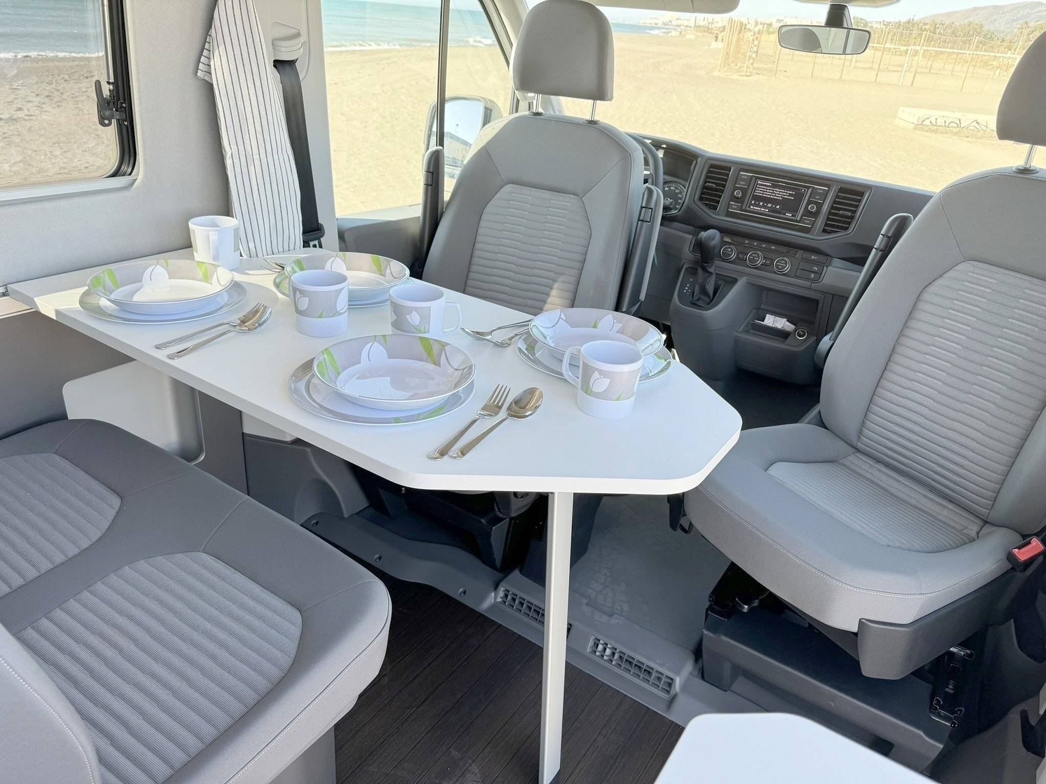 VOLKSWAGEN GRAND CALIFORNIA 600