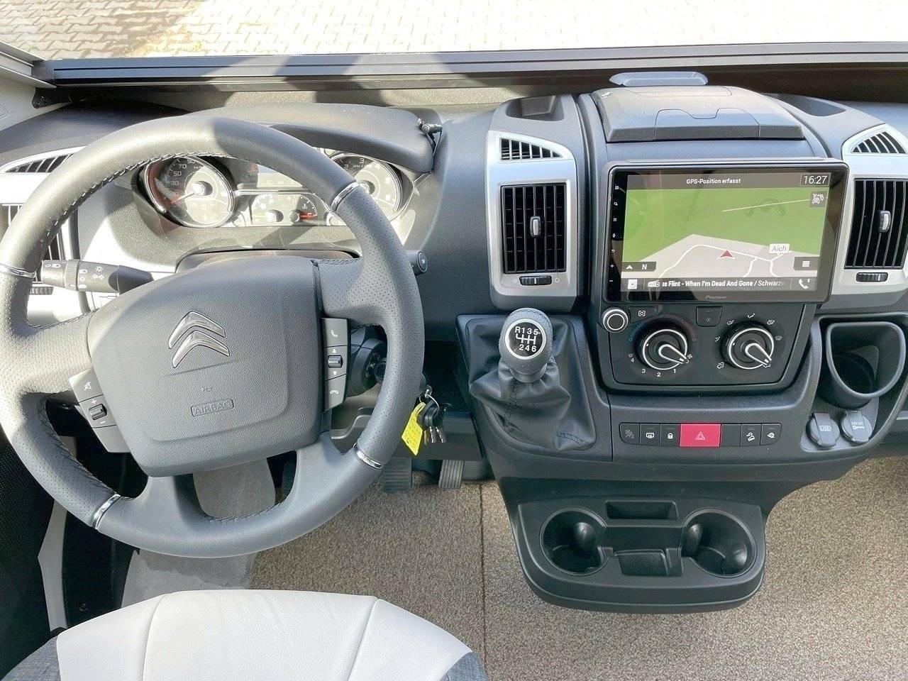 Pössl Pössl Roadcruiser 165 PS - Solar + Markise + AHK + Navi +RKF