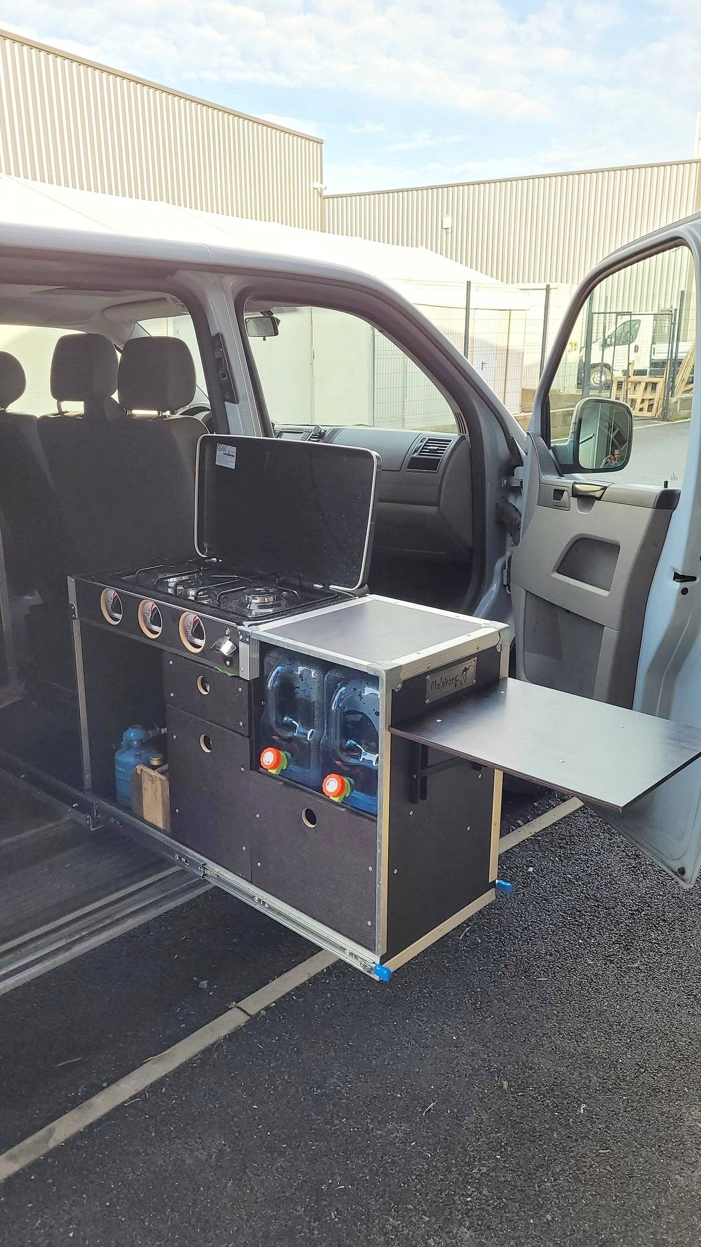 MalavanBox Transporter T5 2.5l