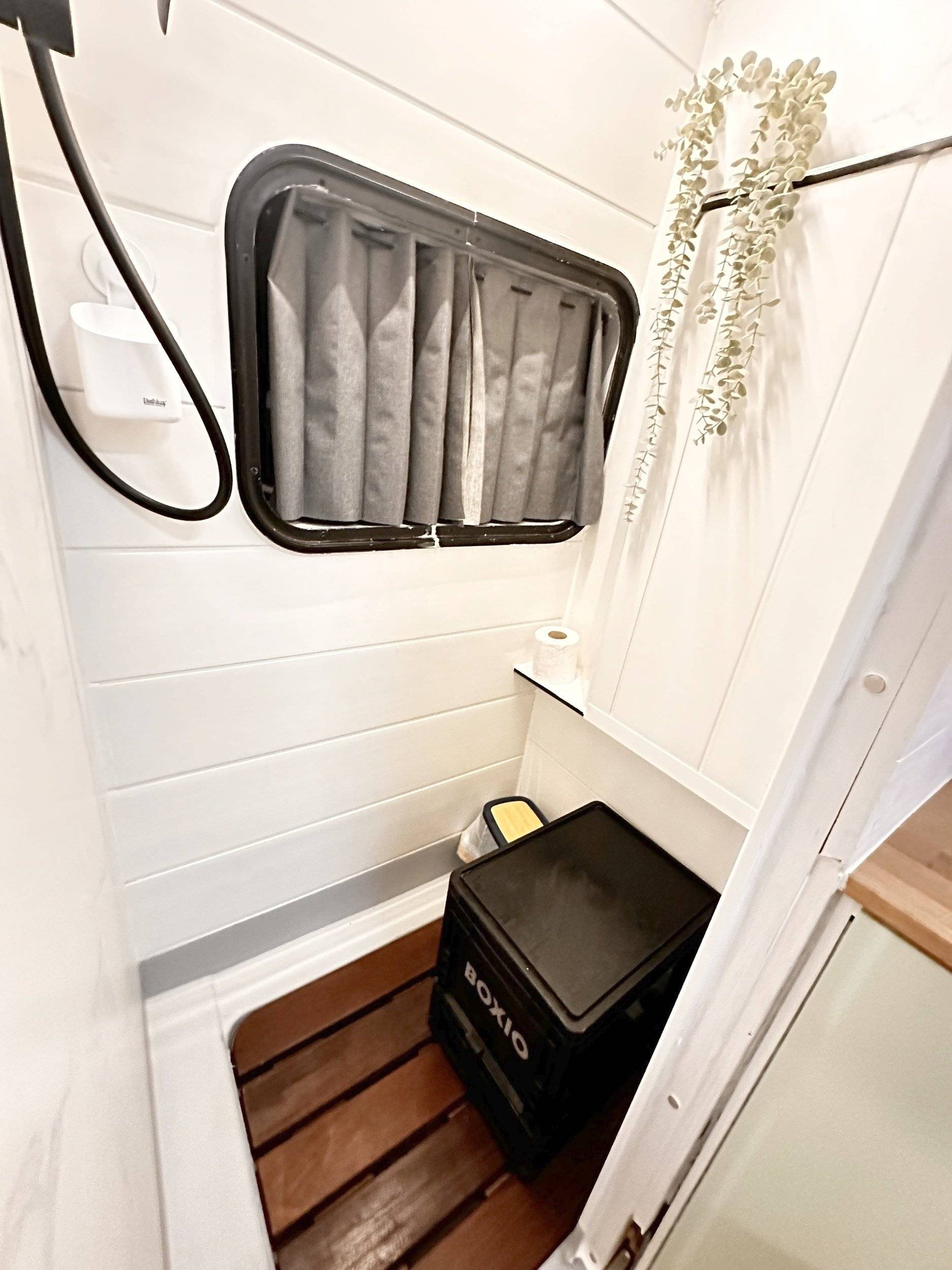 3 C Cartier/Brisebras 250