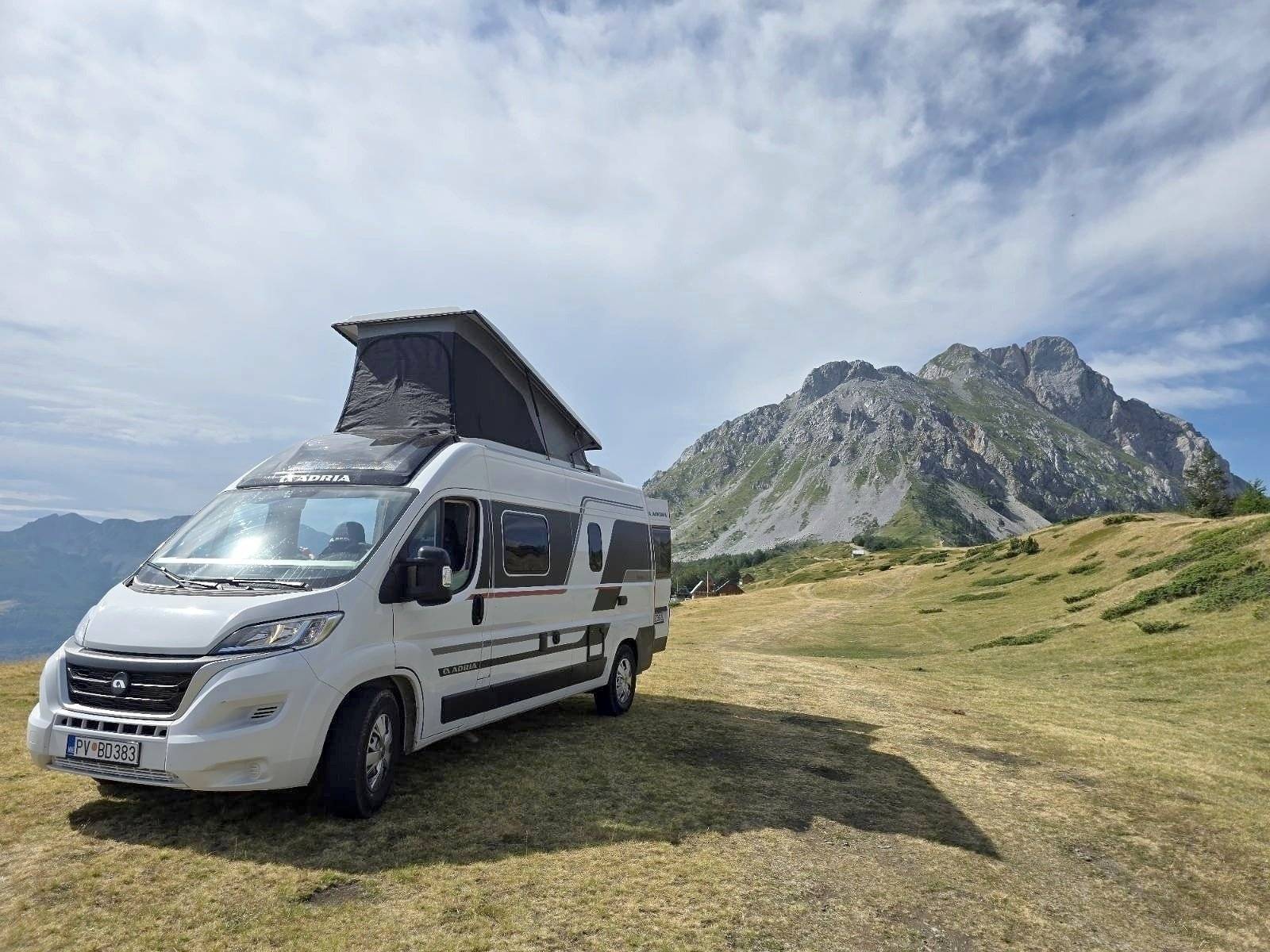 Adria TWIN SPORTS 600 SPB