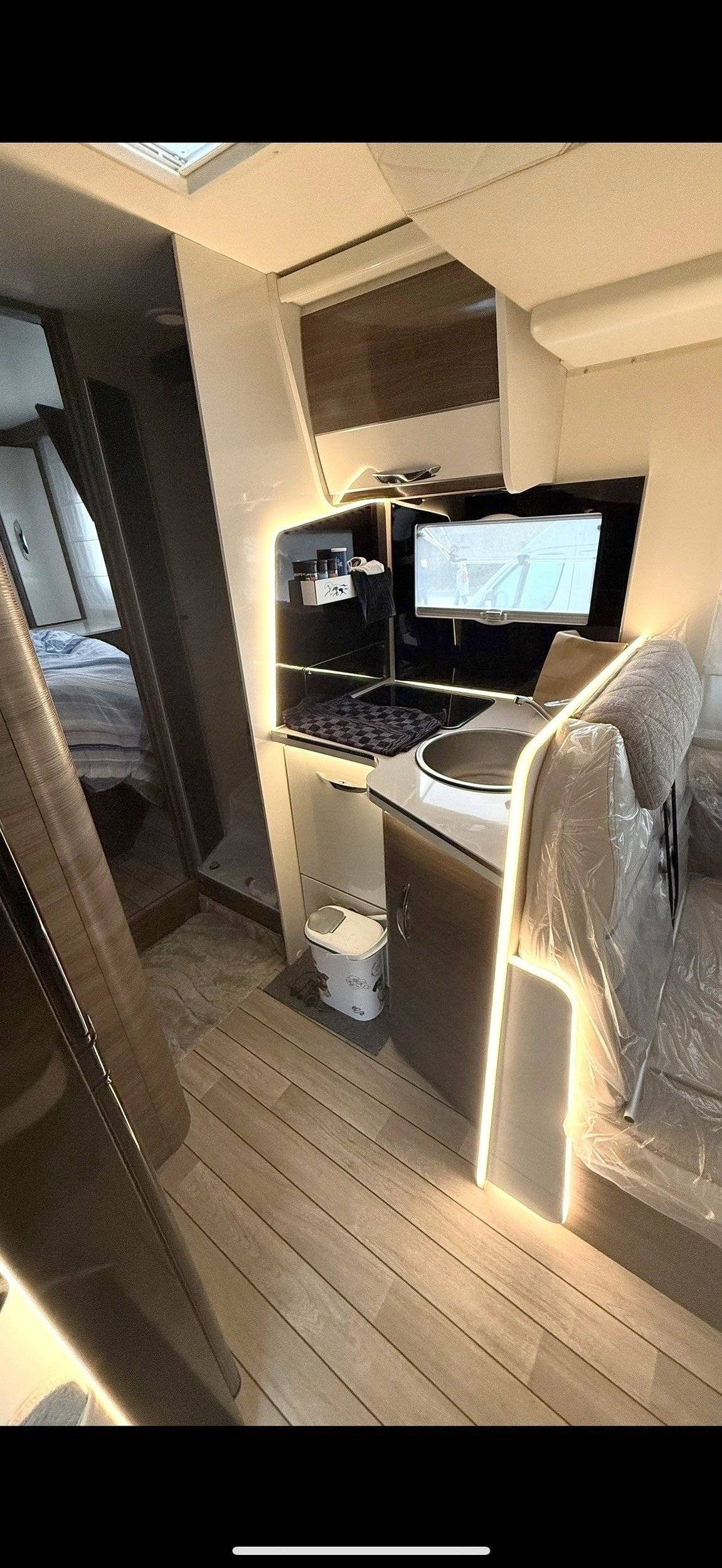 Mclouis Yearling 89G