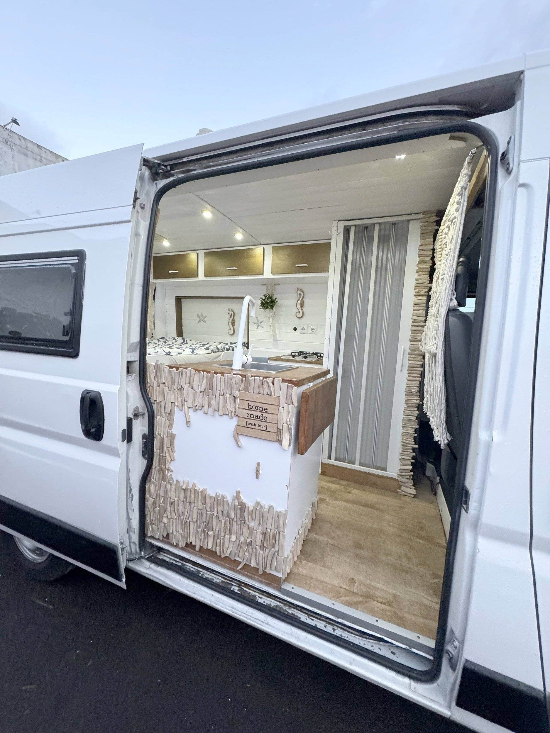 Peugeot Boxer 2,2 l 120 ch.