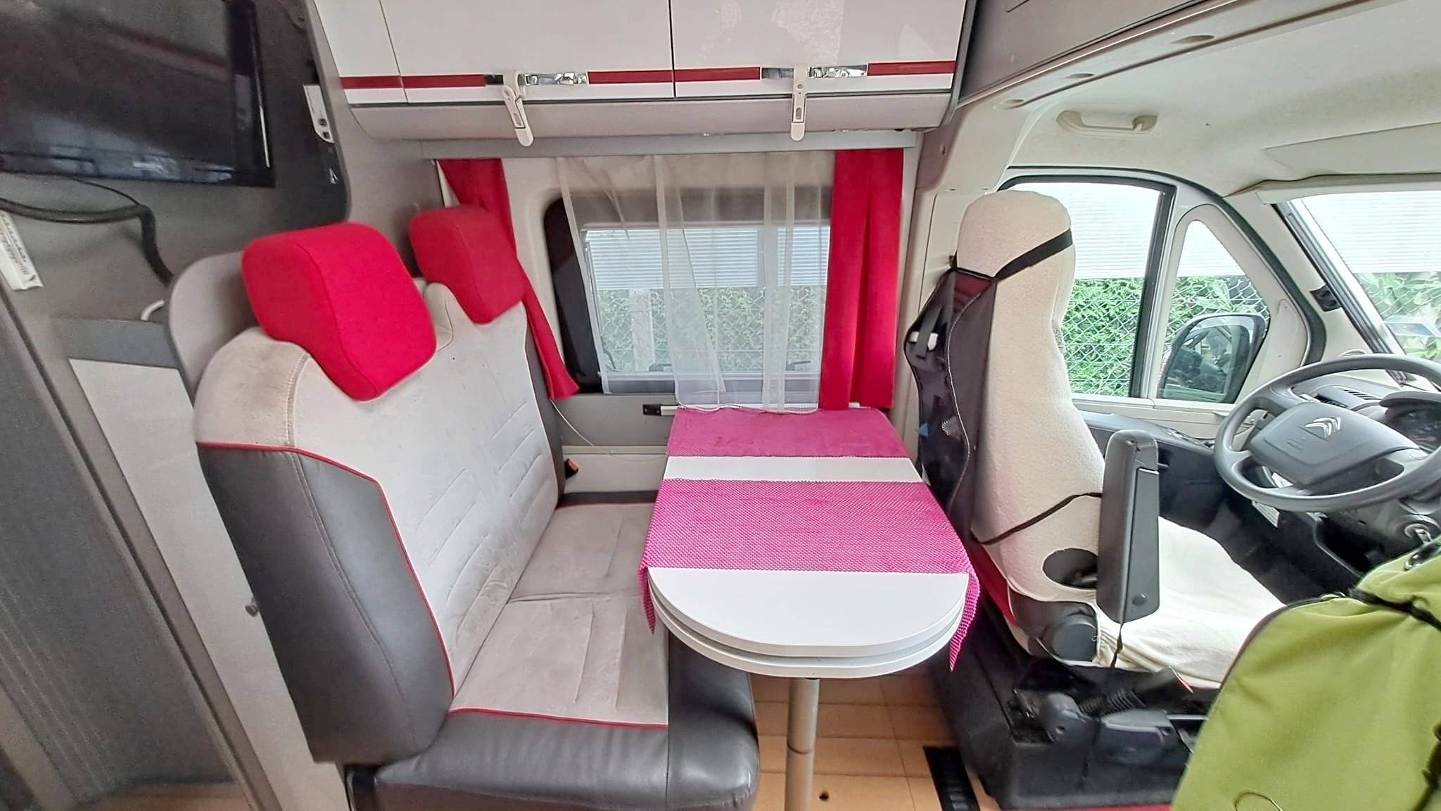 Dinette Citroën Citroën jumper - Yescapa