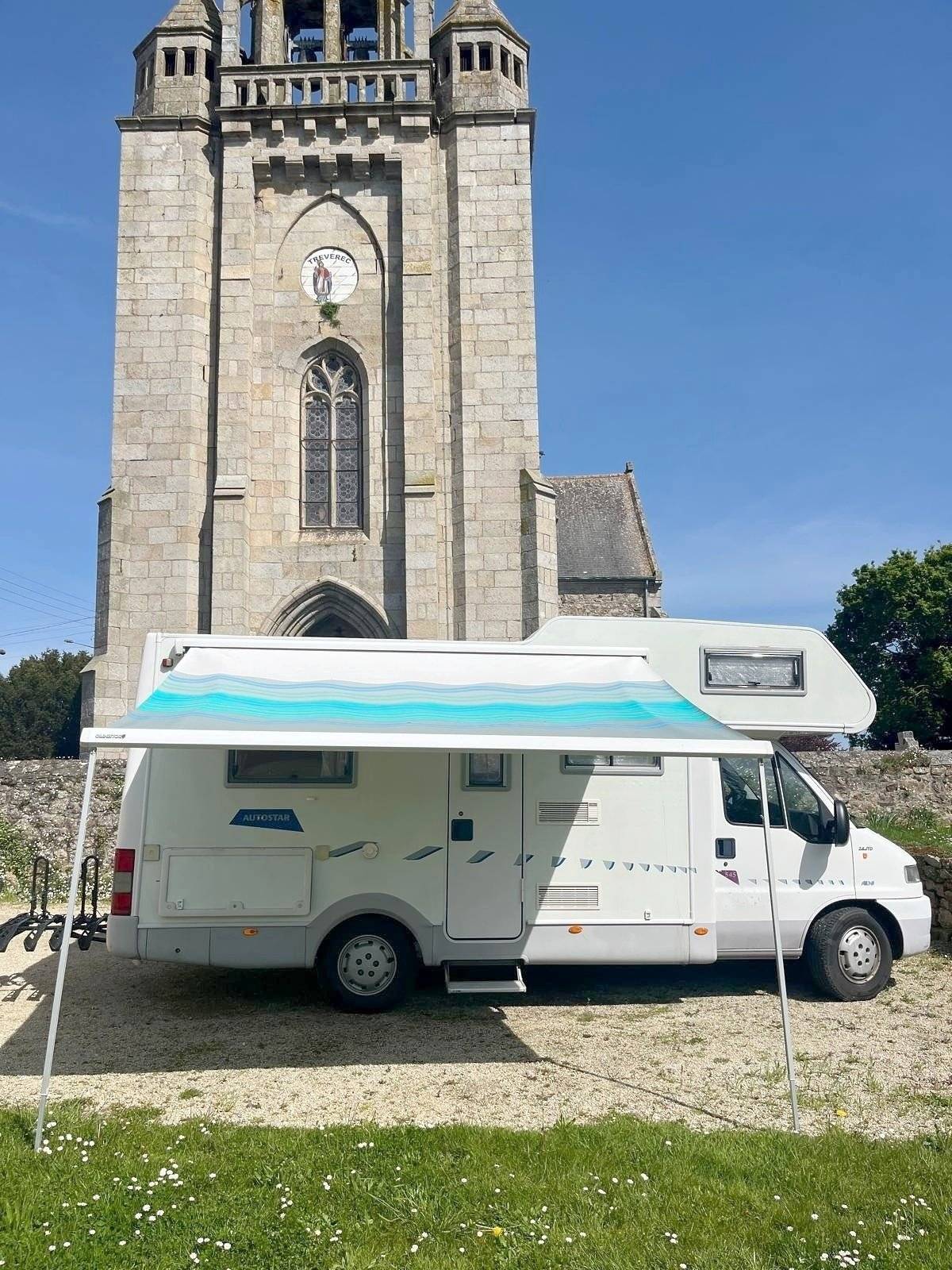 Vista de 3/4 Fiat - Yescapa