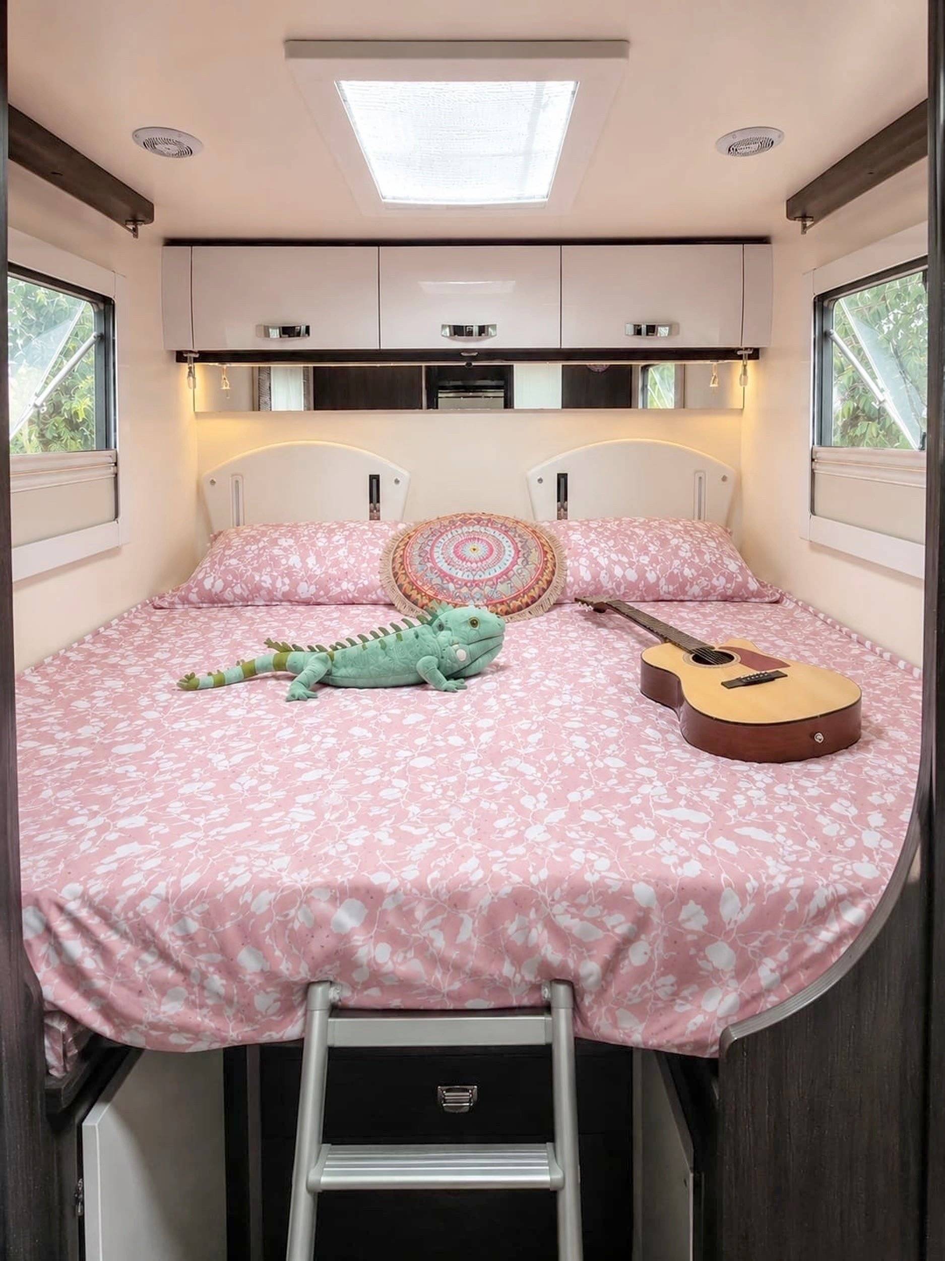 Slaapplaatsen Fiat Ducato 2.3 multijet 130cv - Yescapa