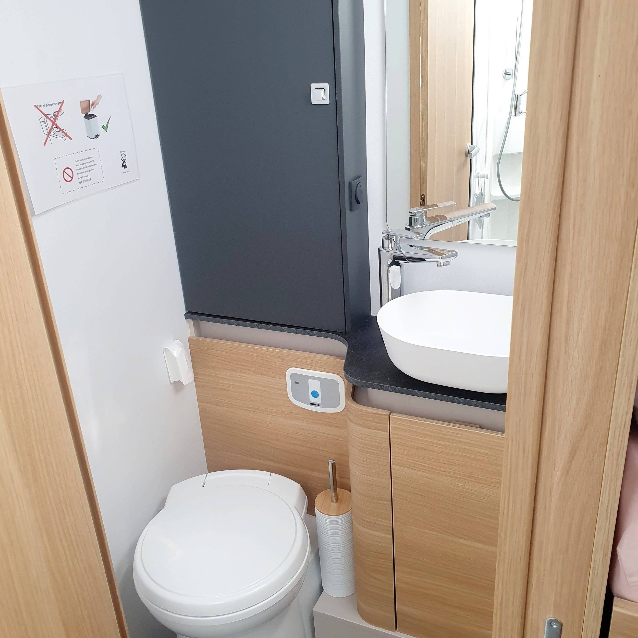 Adria Adria Matrix Axess 670 SL