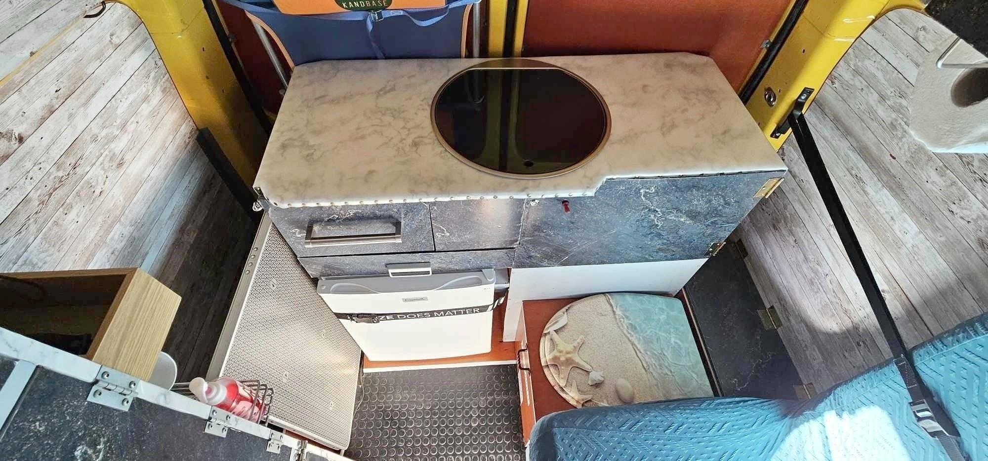 Kitchen Volkswagen Transporter T6 2,0 l 150ch - Yescapa