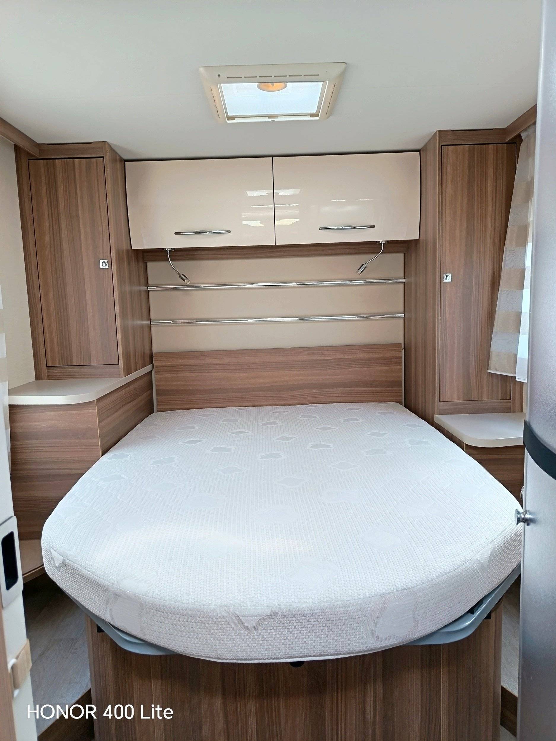 Berth Ford Flash - Yescapa