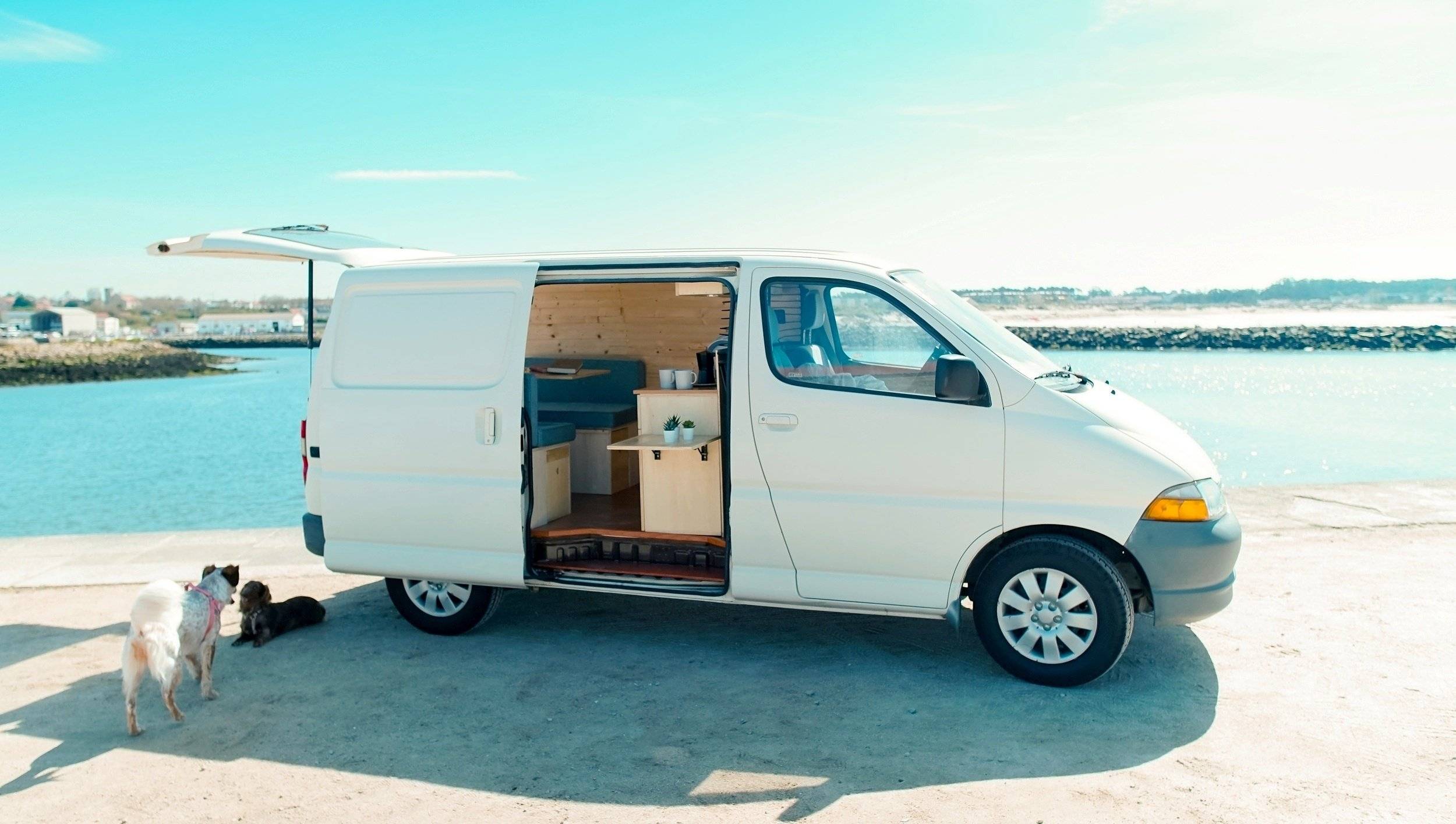 Campervan TOYOTA HIACE