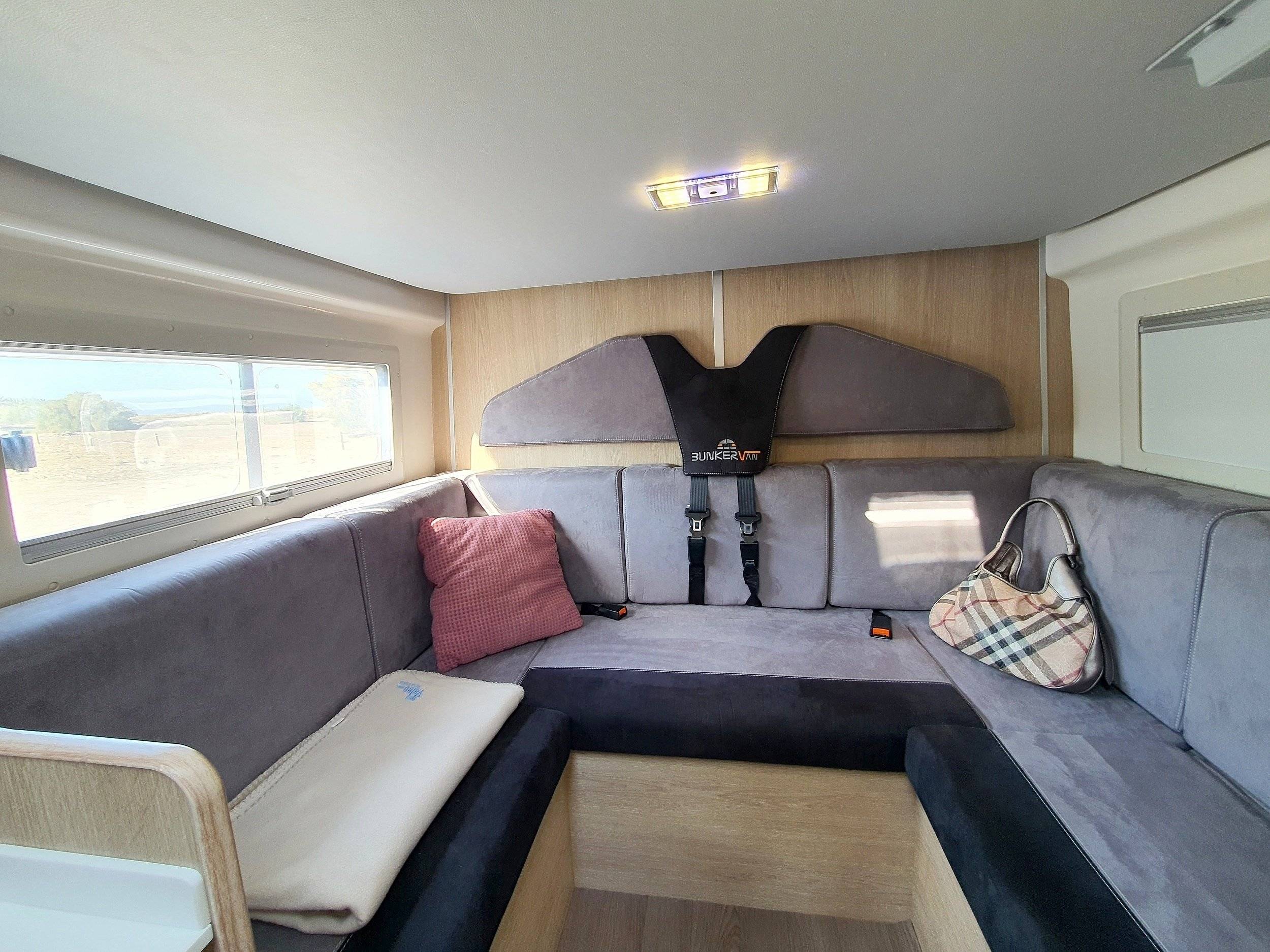 Bunkervan Family 599