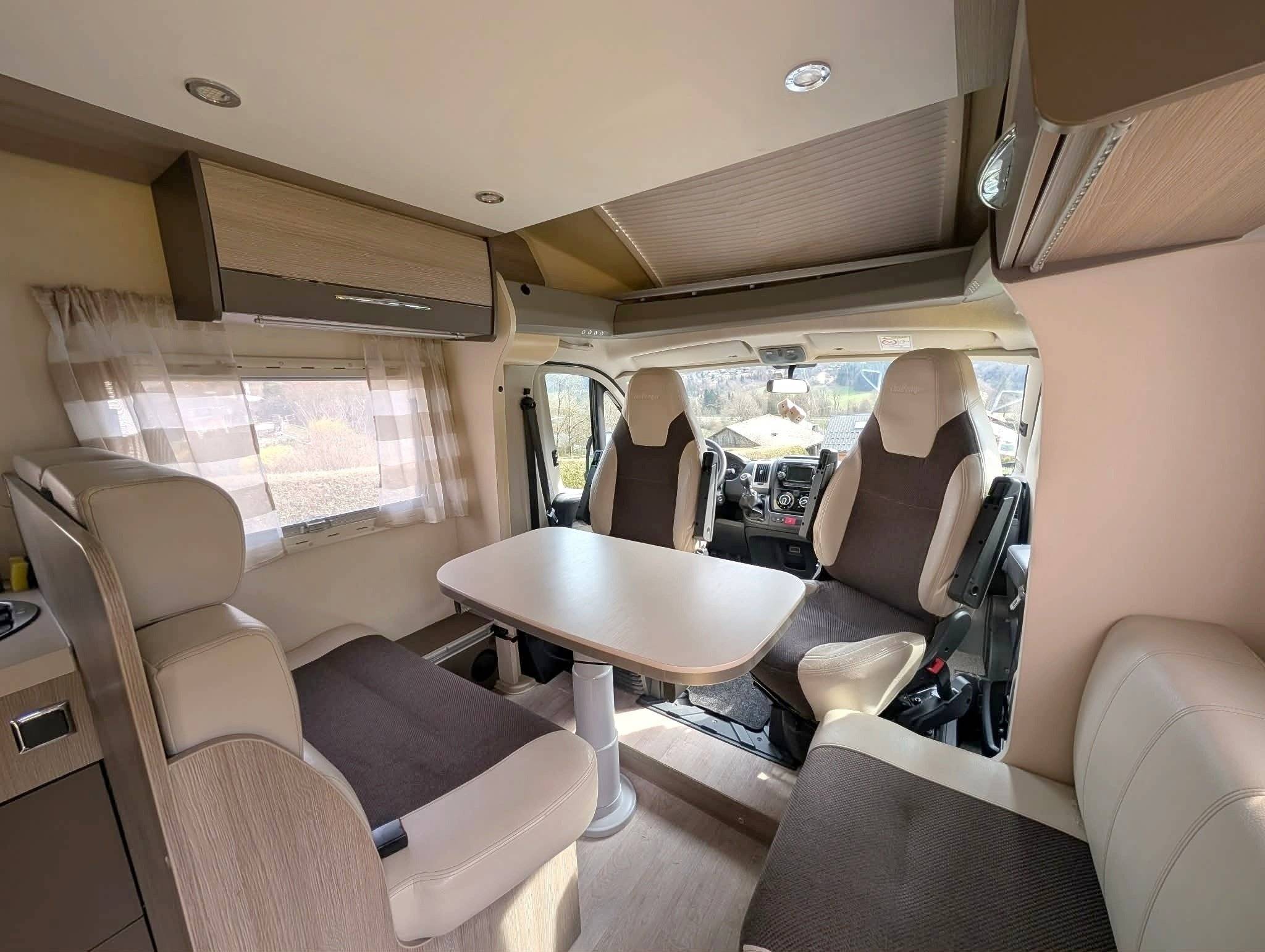 Menjador Fiat 2,3 l 130 ch - Yescapa