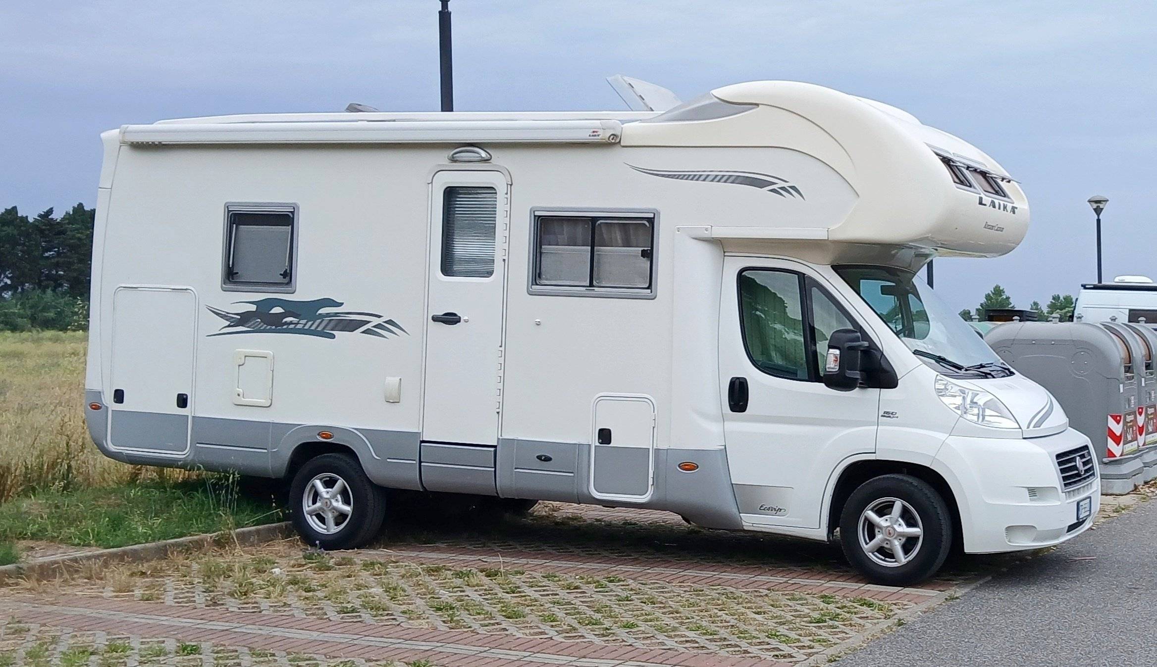Front view from 3/4 Fiat Ducato 3,0 l Multijet 160 ch. - Yescapa