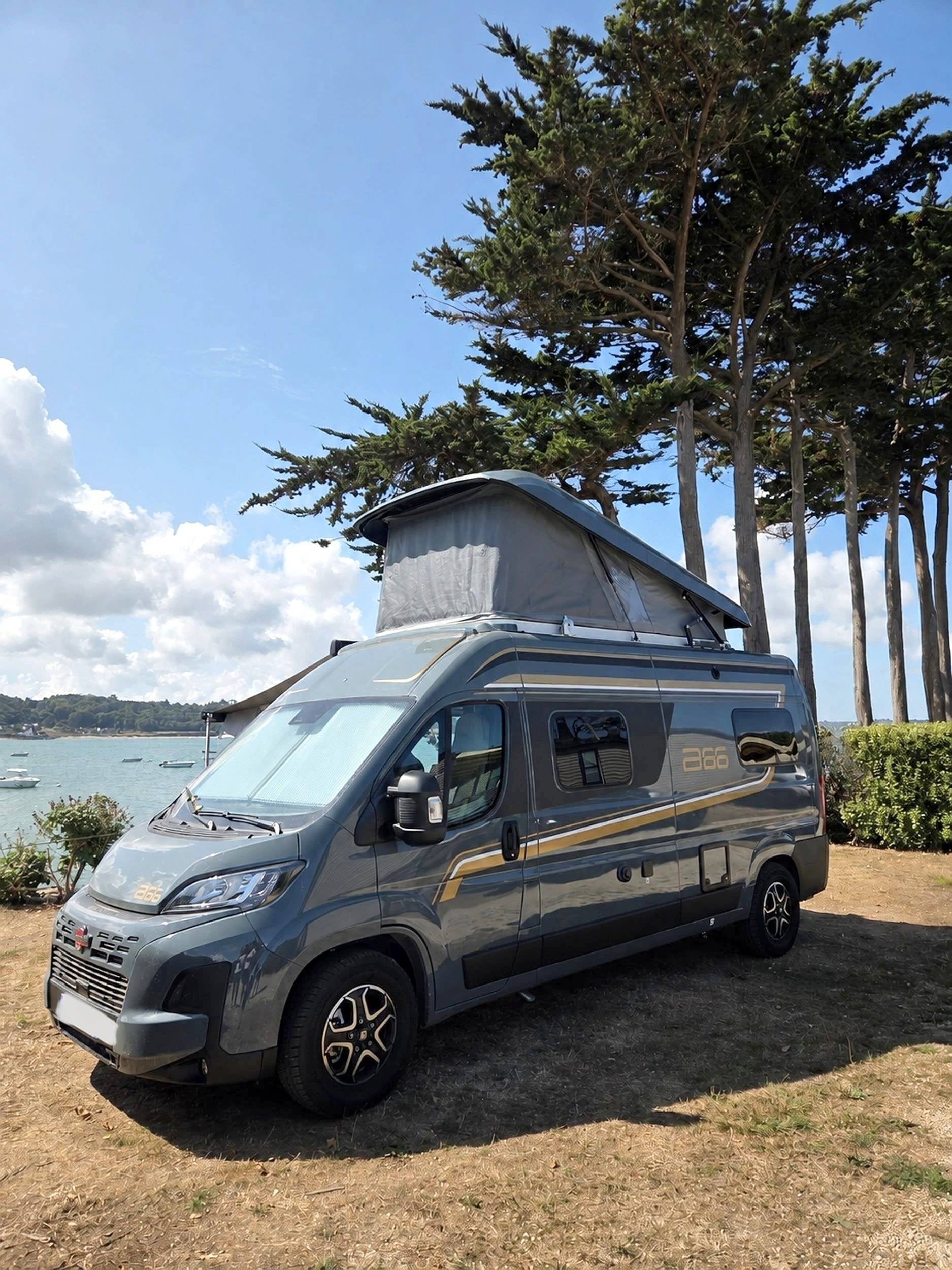 Front view from 3/4 Fiat - Yescapa
