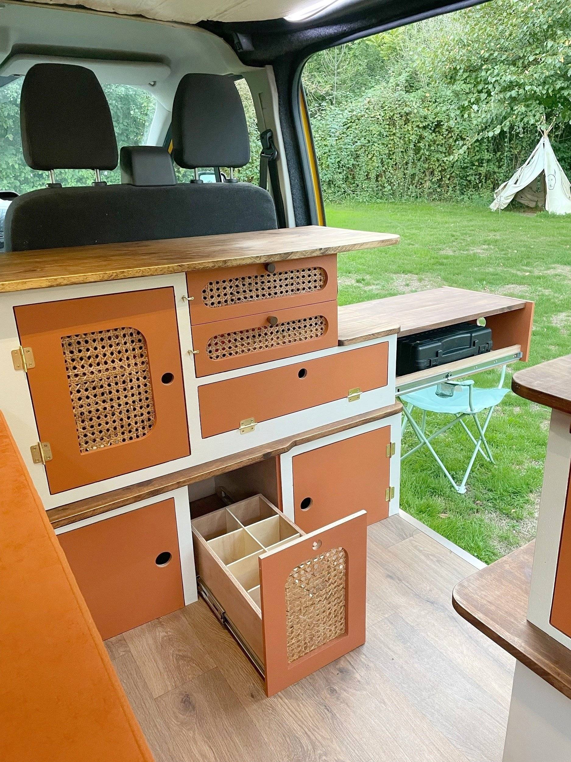 Cozinha Ford Transit custom - Yescapa