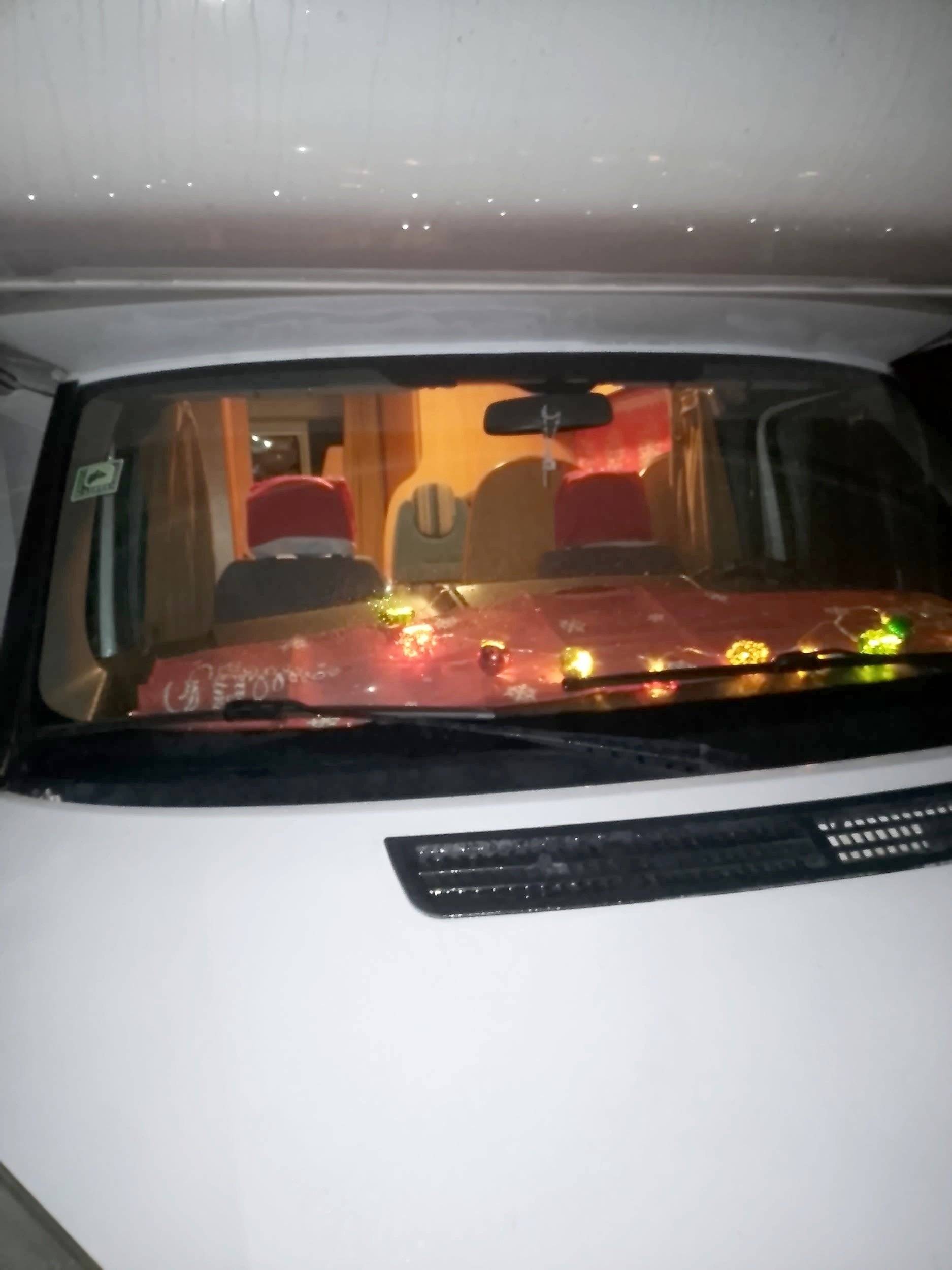 Genesis 33 FORD TRANSIT