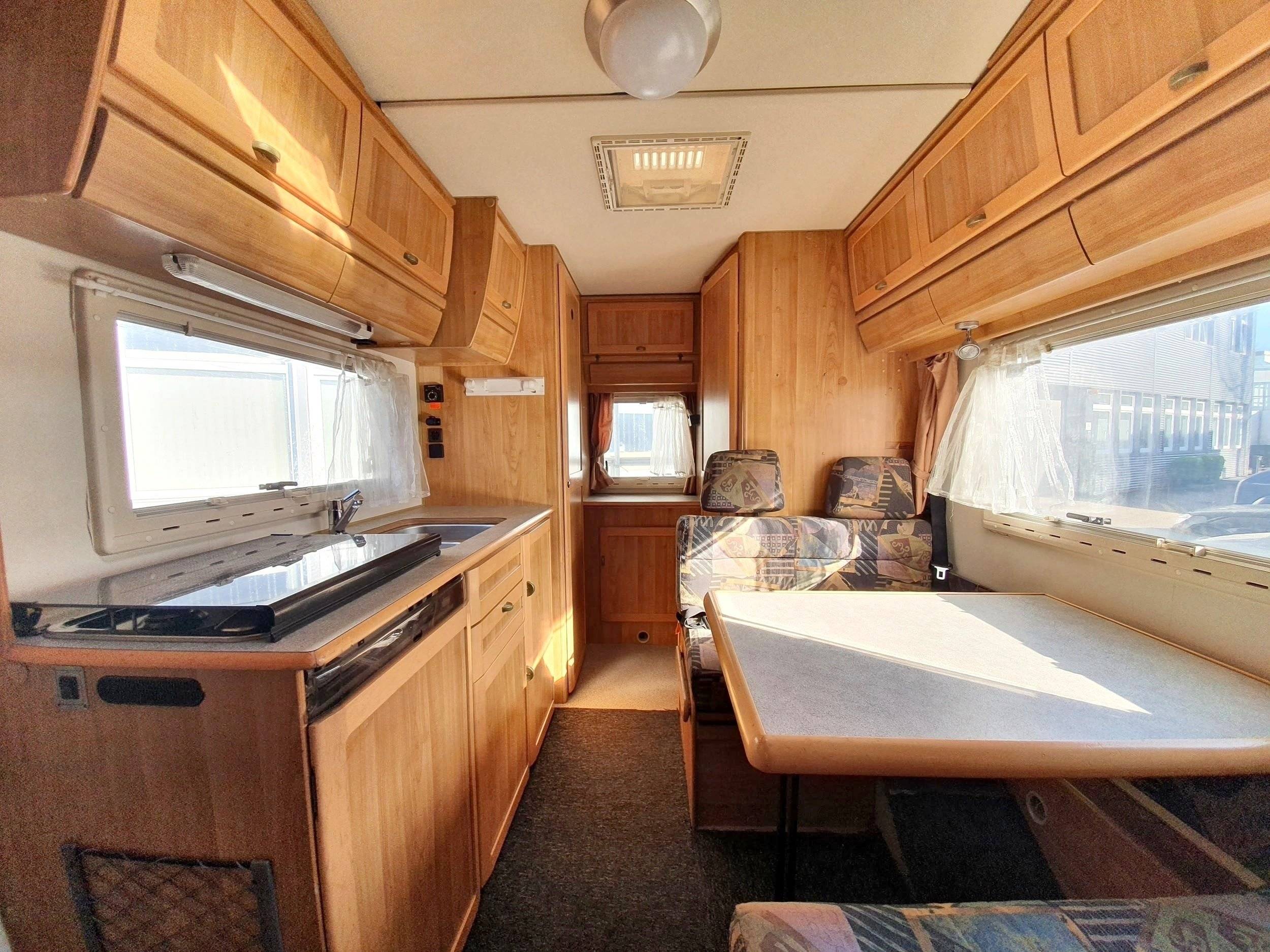 Eethoek Fiat Ducato 2,3 l 115 ch - Yescapa