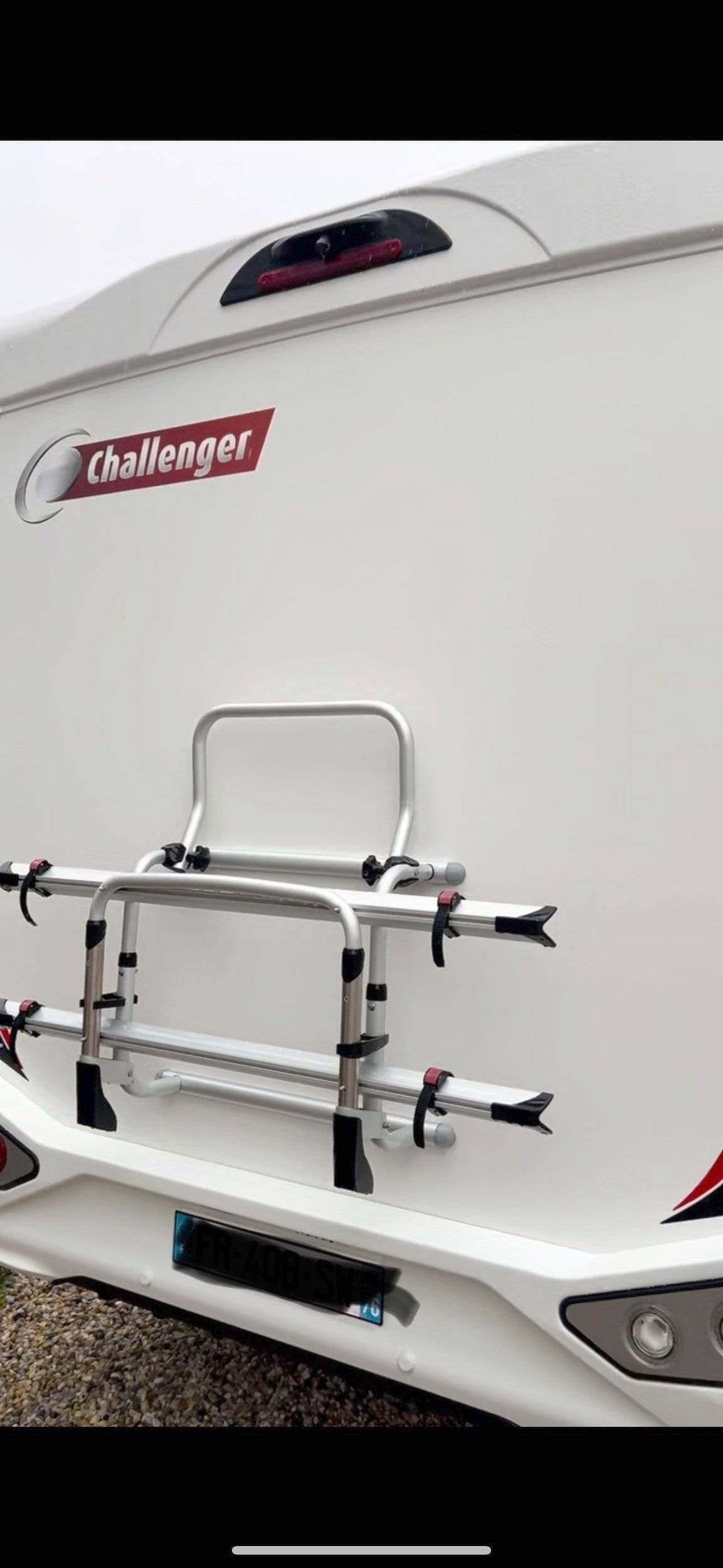 Challenger ford transit