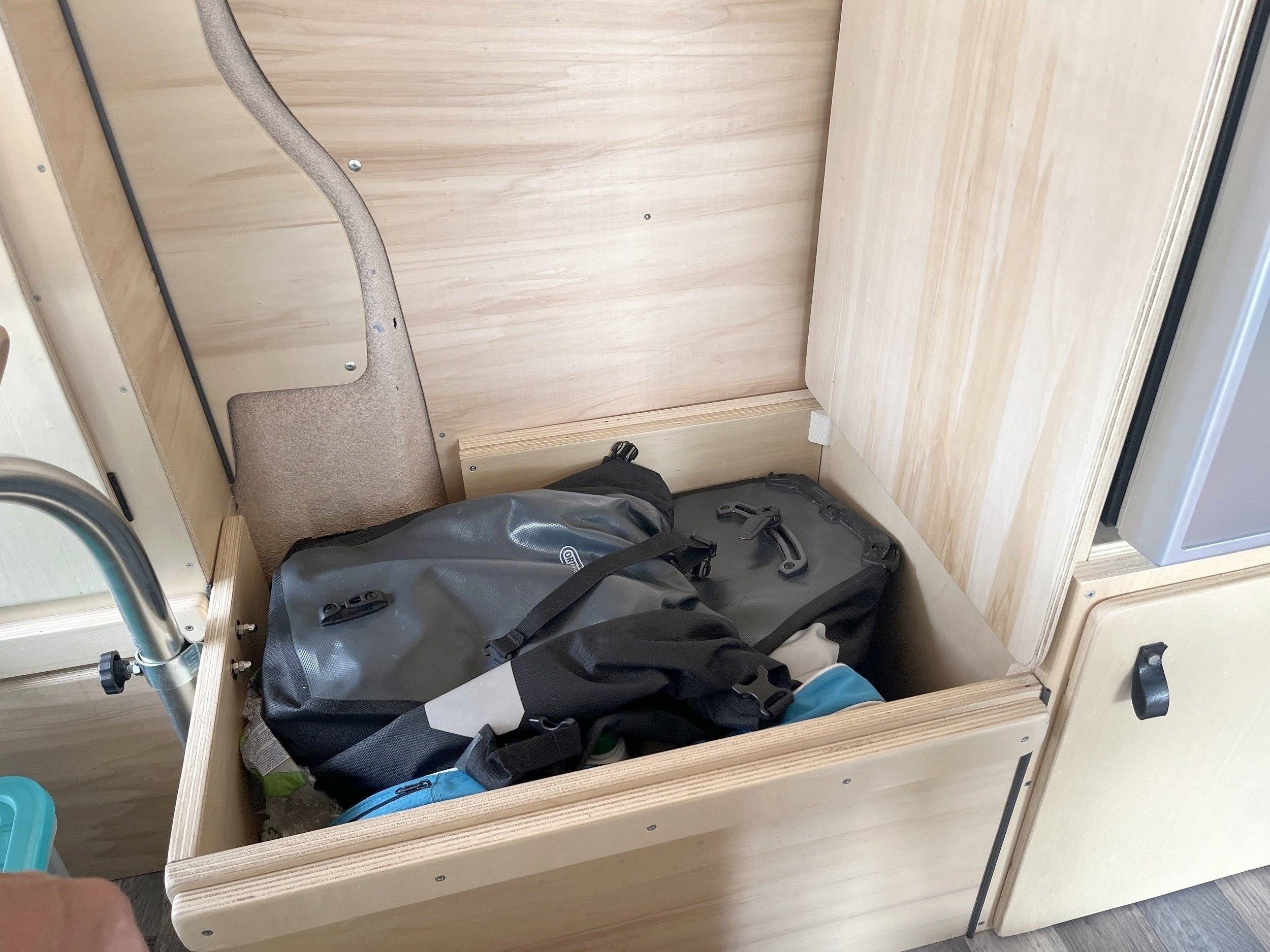 Camp In Van Peugeot expert Standard