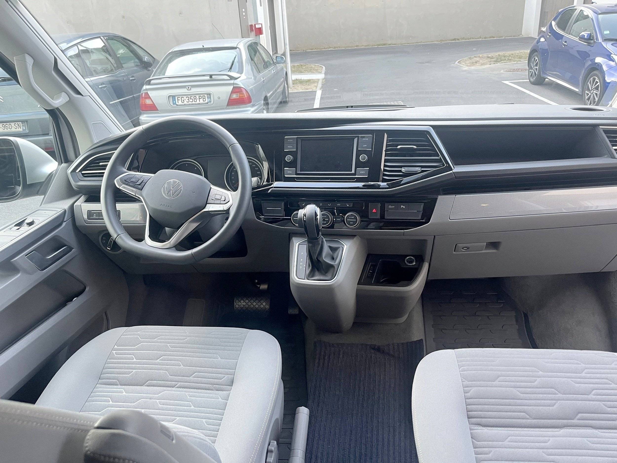 Volkswagen T6.1 California Ocean