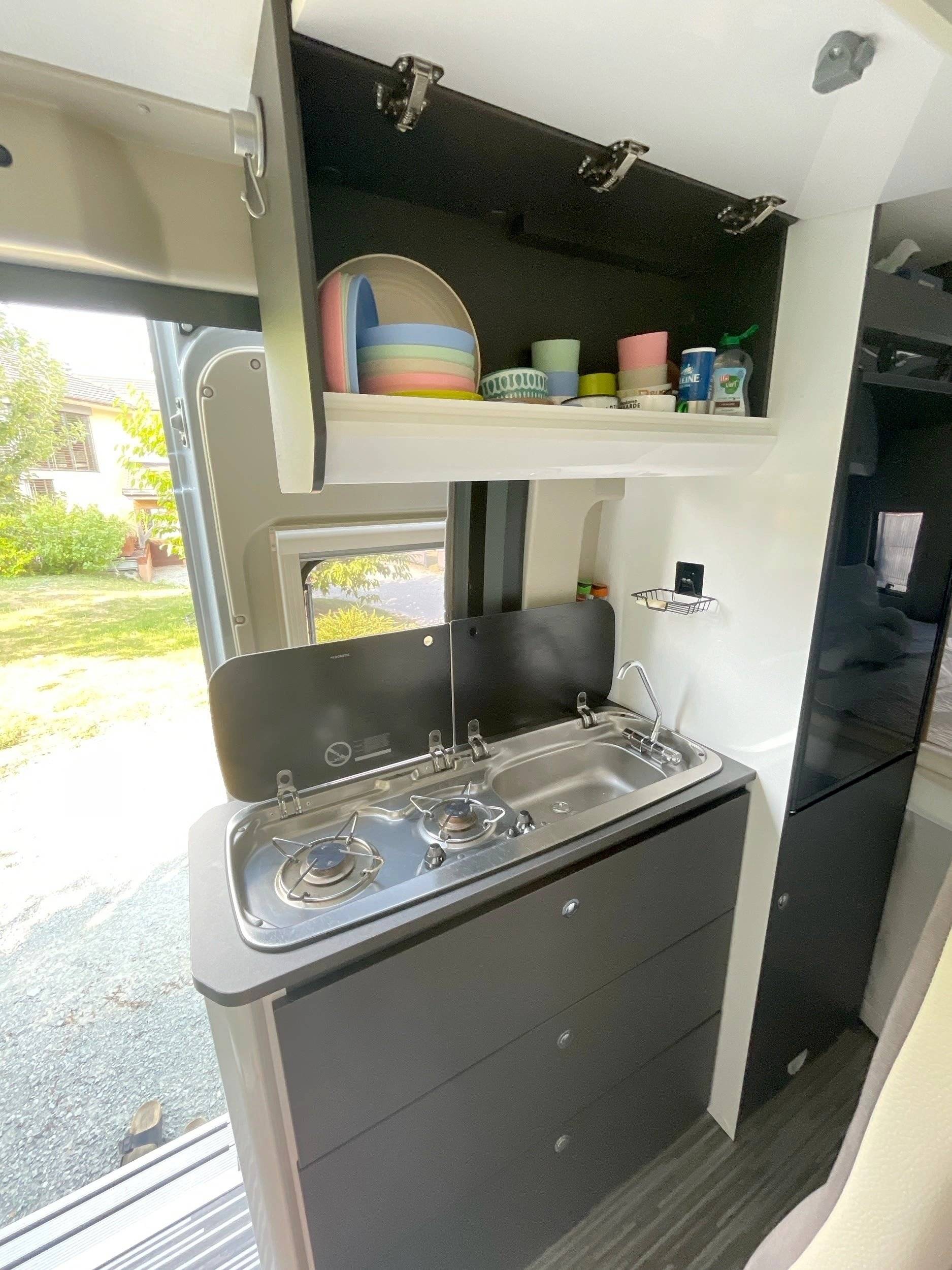 Kitchen Fiat Ducato 2,3 l Multijet 140 - Yescapa