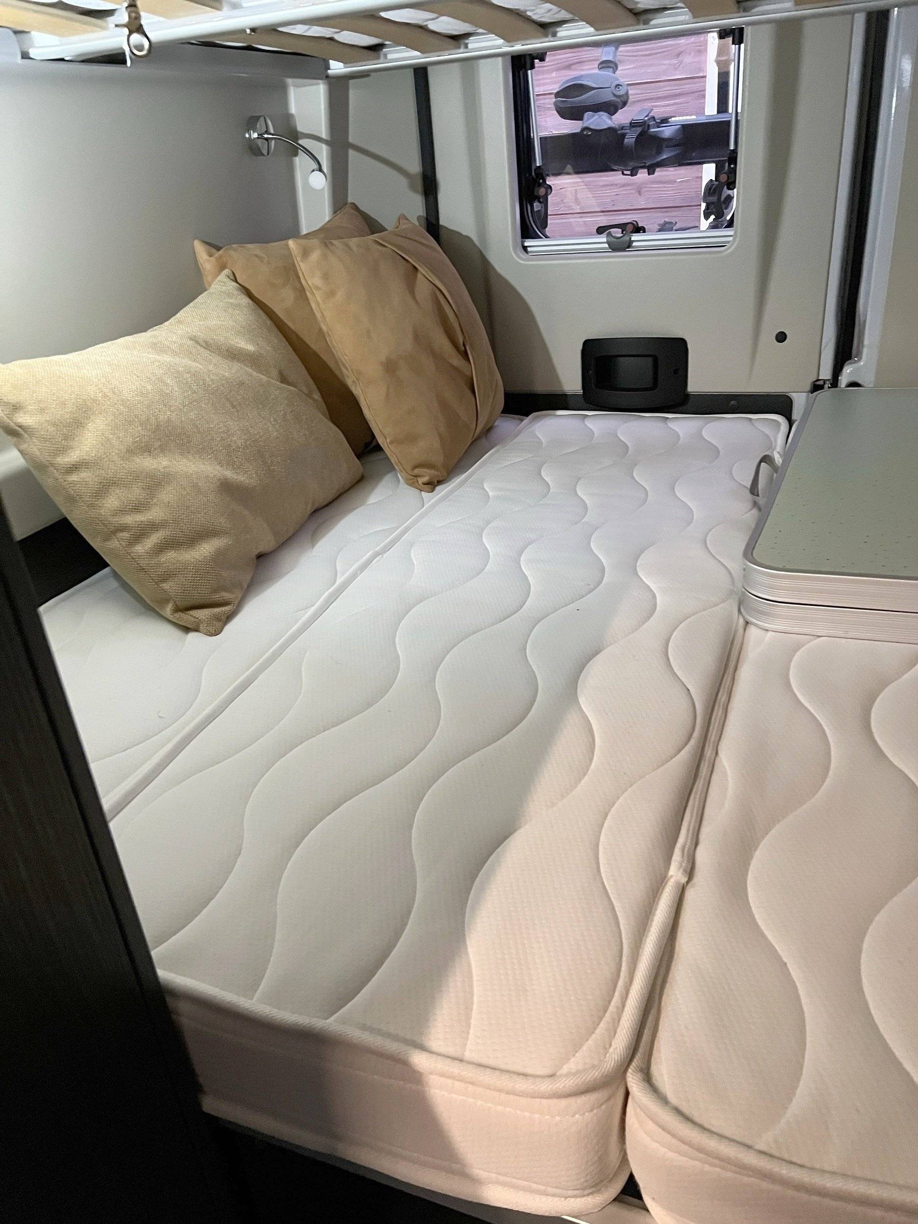 slaapplaatsen Citroën Jumper 2,2 l 130 ch - Yescapa