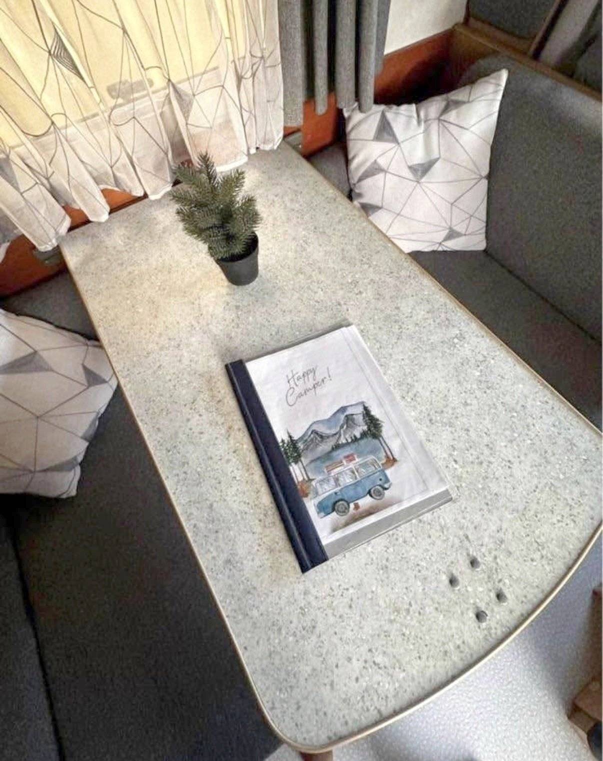 Challenger Challenger 105