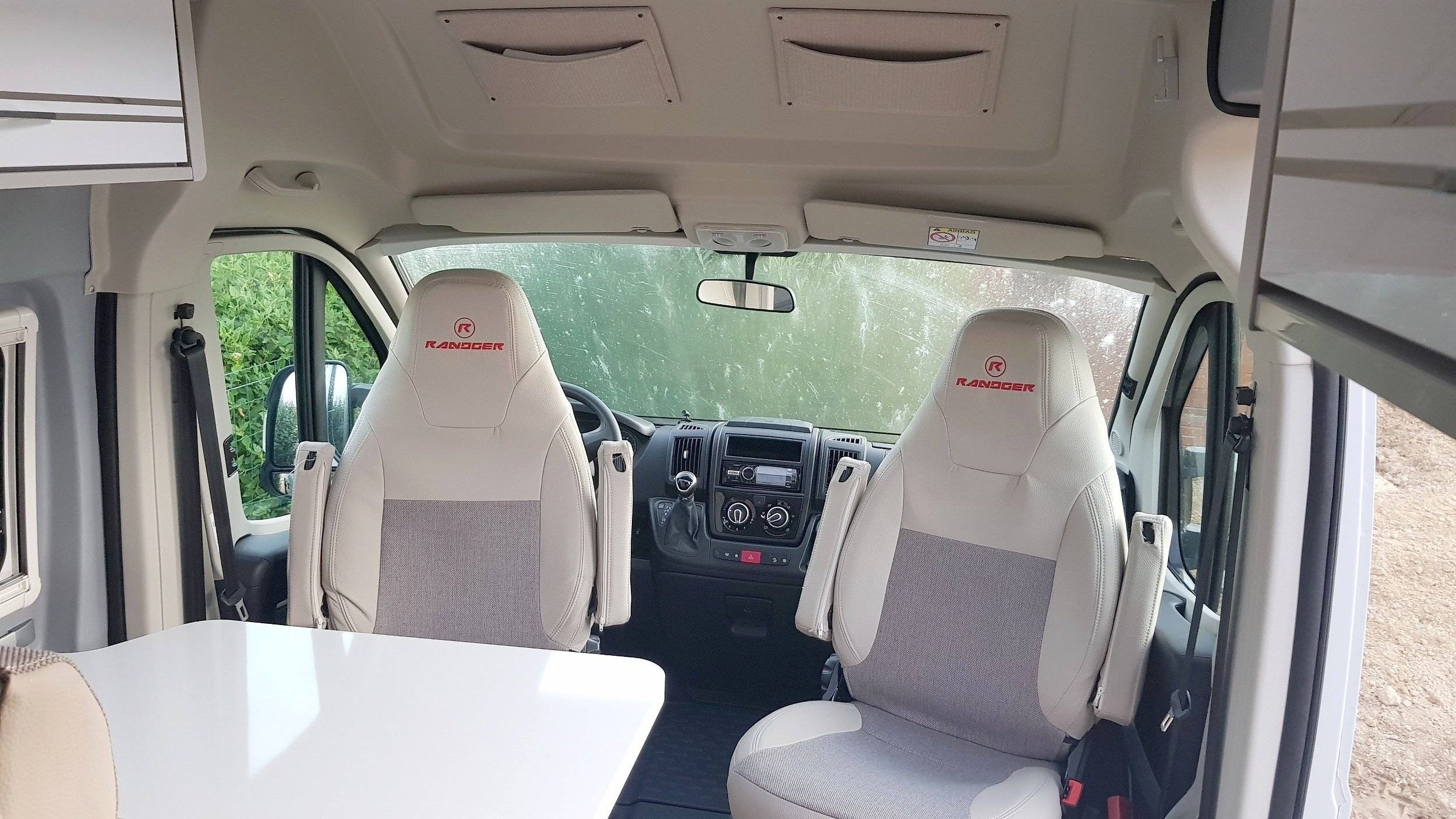 Bestuurderplaats Fiat Ducato 2,3 l 140 CV - Yescapa