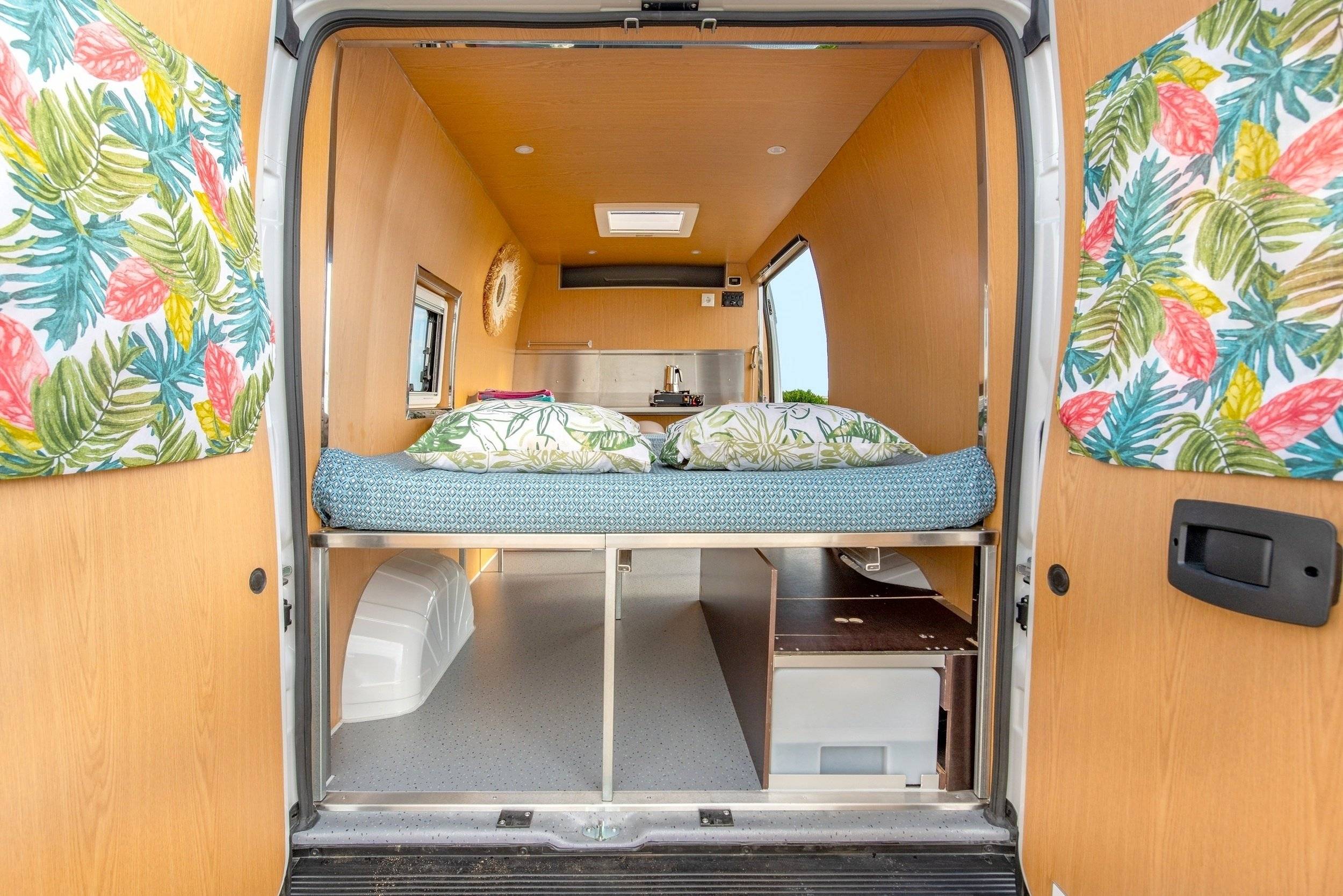 Car Caravane CARAVAN  