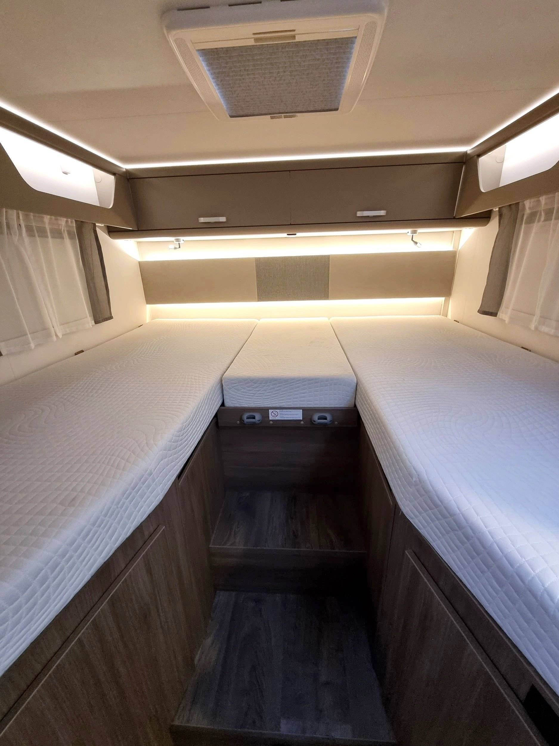 Carado T447 Edition 15