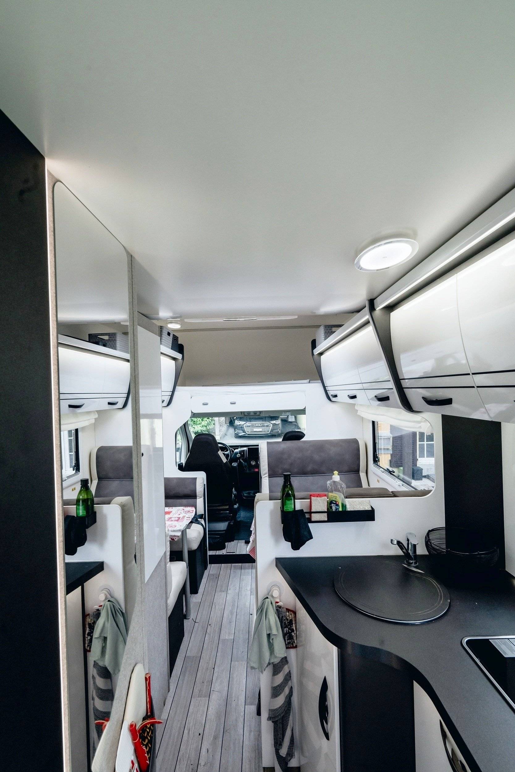 Berth Peugeot Boxer 2,2L HDI 100CH - Yescapa