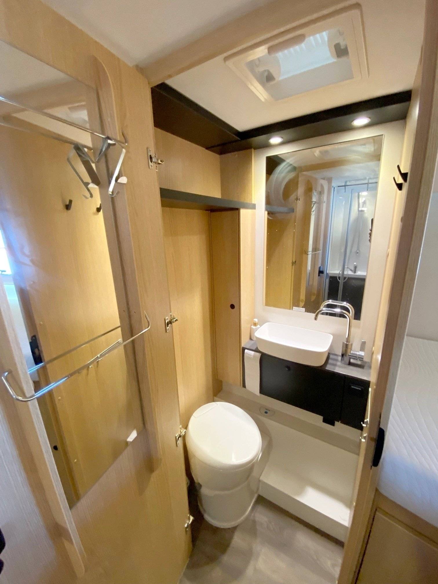 Sunlight T-68 Adventure Edition