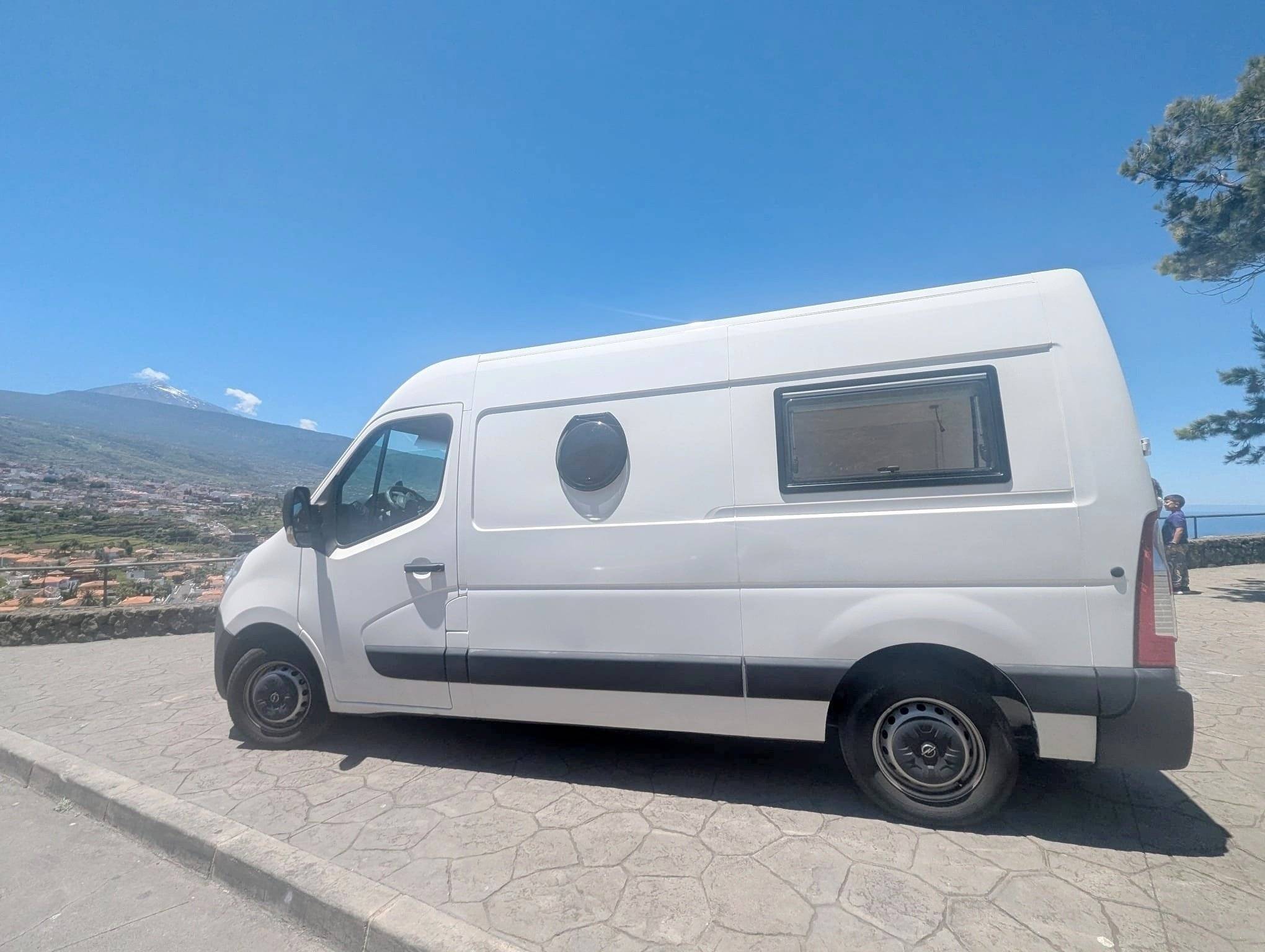 Opel Movano