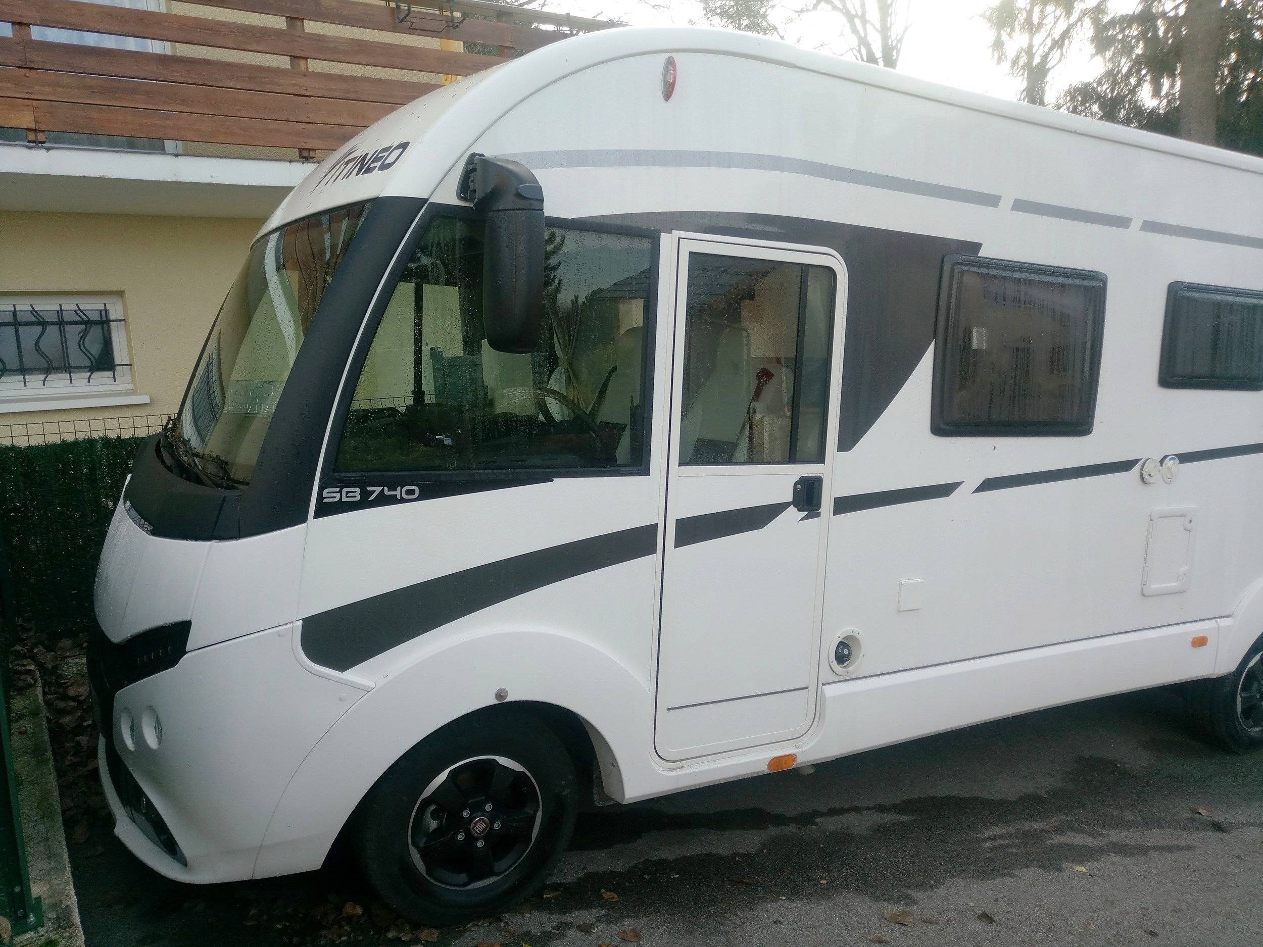 Voorkant 3/4 Fiat Fiat Weinsberg - Yescapa