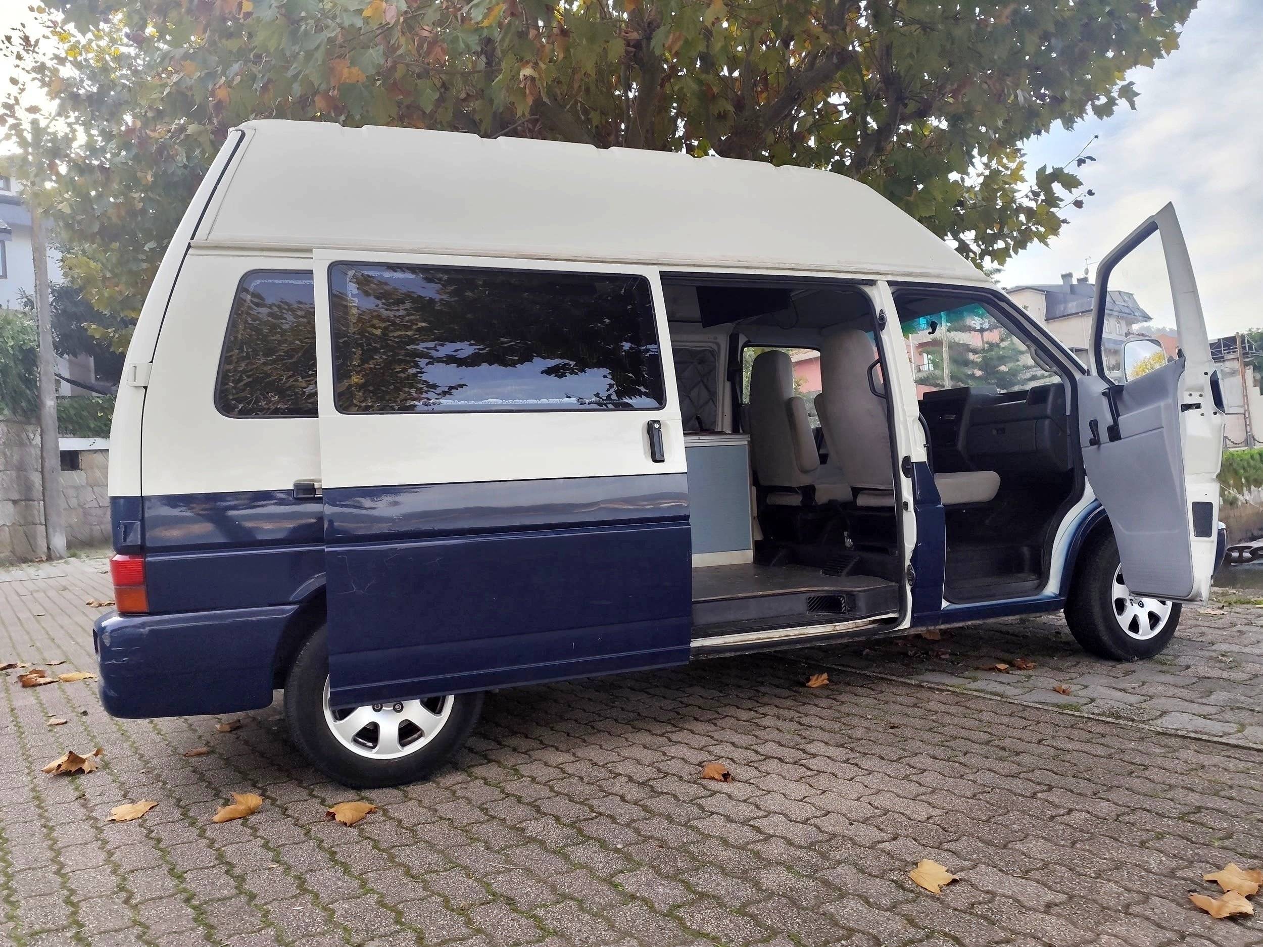 Voorkant 3/4 Volkswagen Transporter t4 - Yescapa