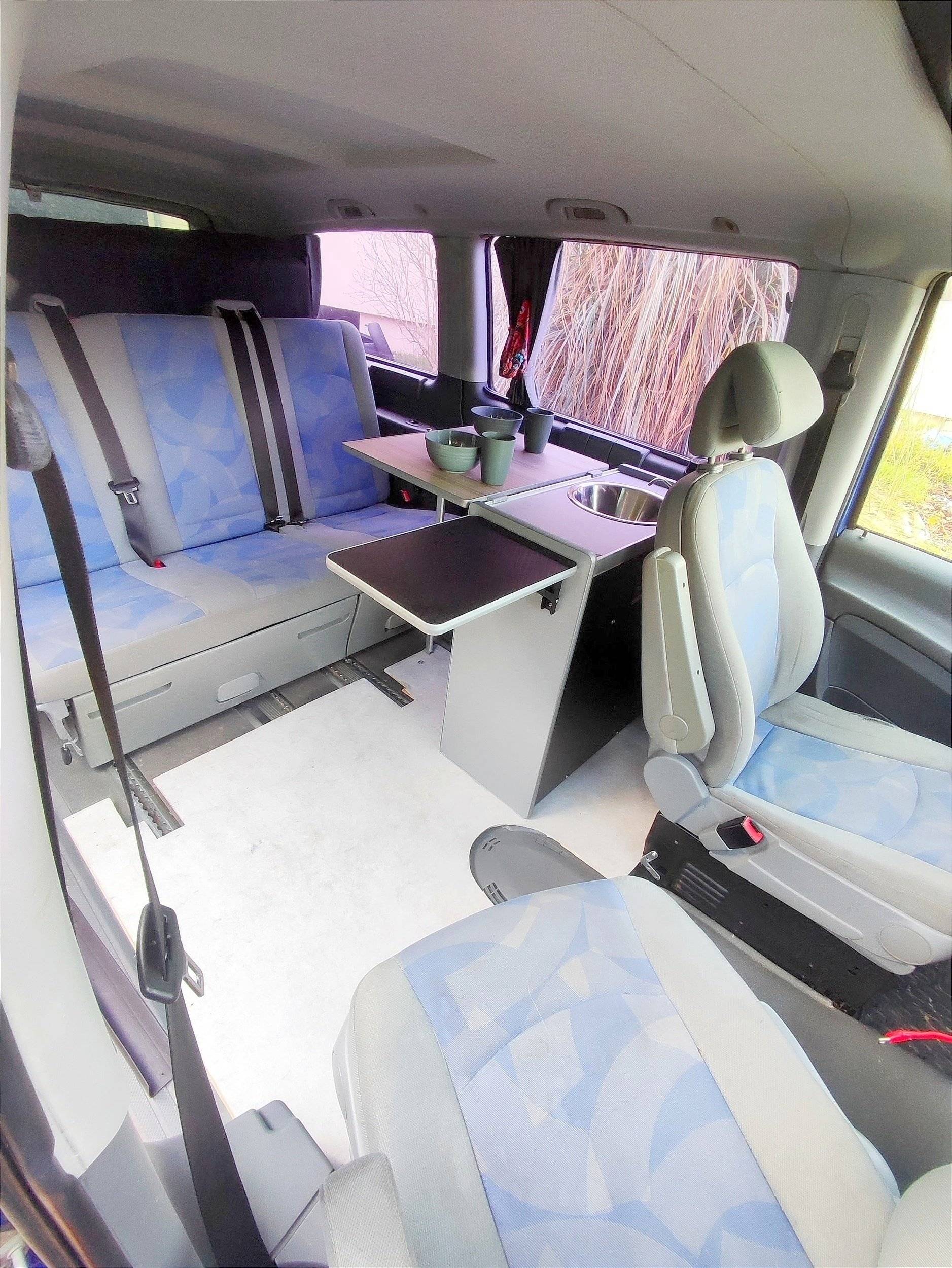Dinette Mercedes VIANO 2.2 150CV - Yescapa