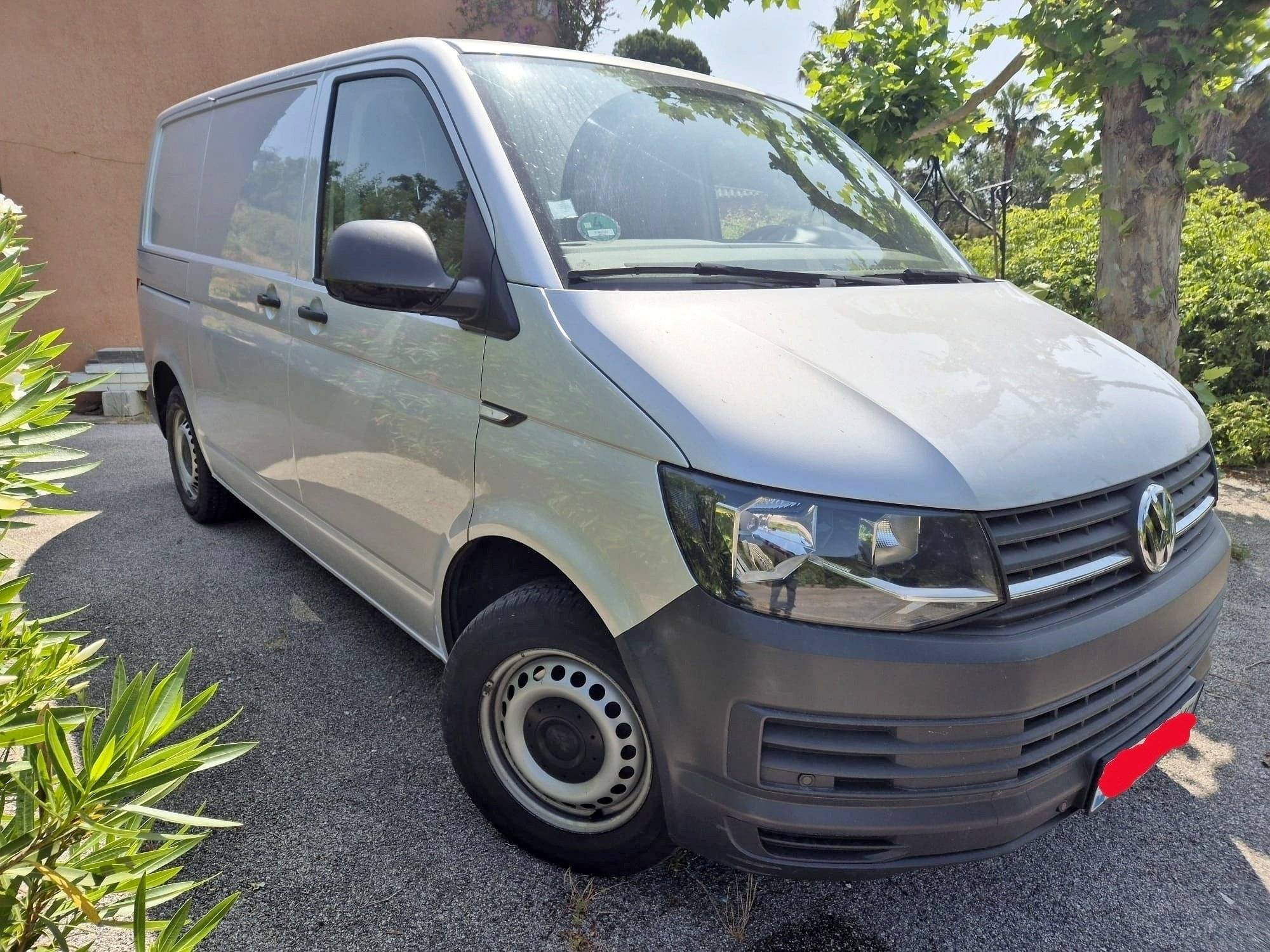 Voorkant 3/4 Volkswagen - Yescapa