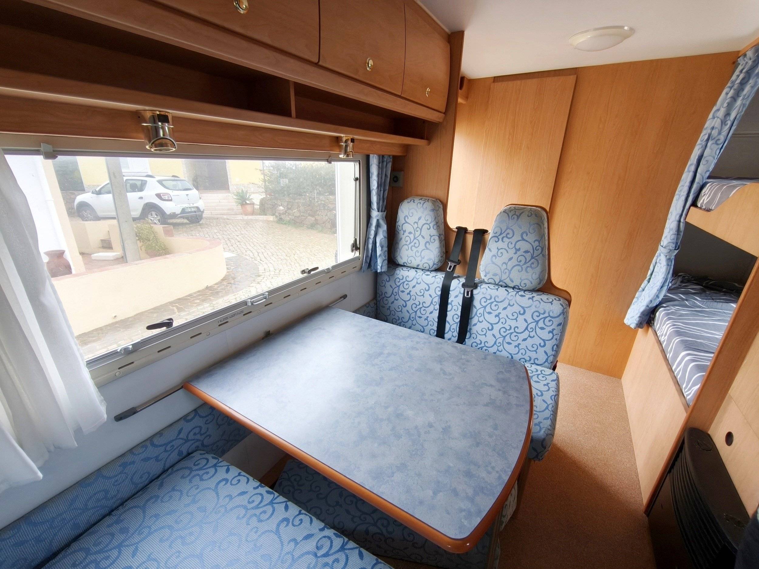 Menjador Fiat - Yescapa