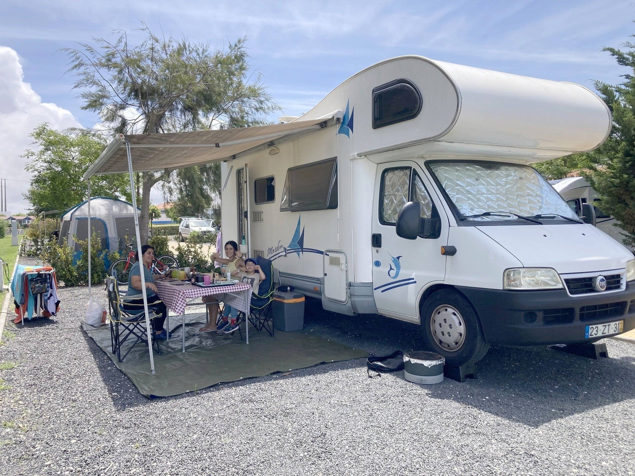 Vista del vehicle angle davanter Fiat Fiat ducato - Yescapa