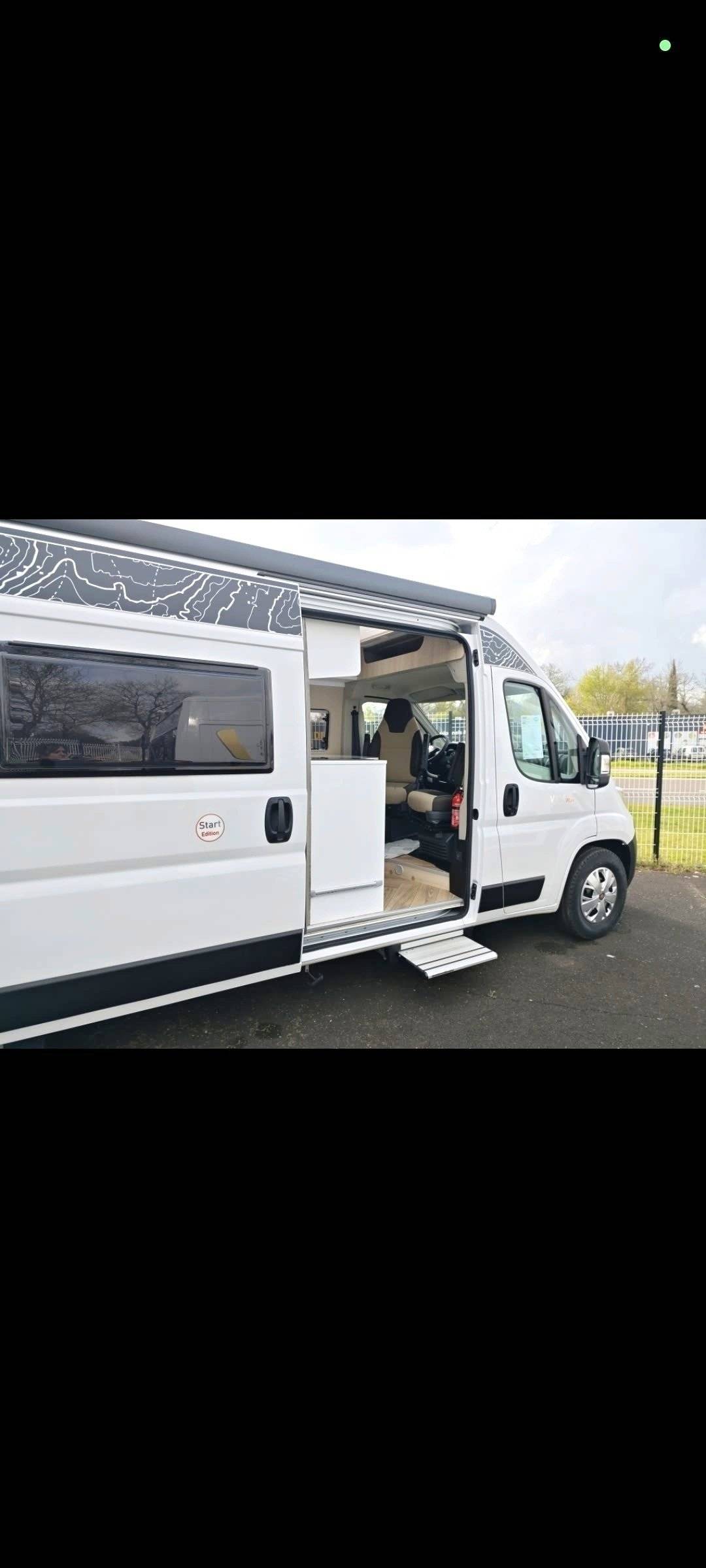Vista del vehículo ángulo delantero Fiat Ducato 2.2 140cv - Yescapa