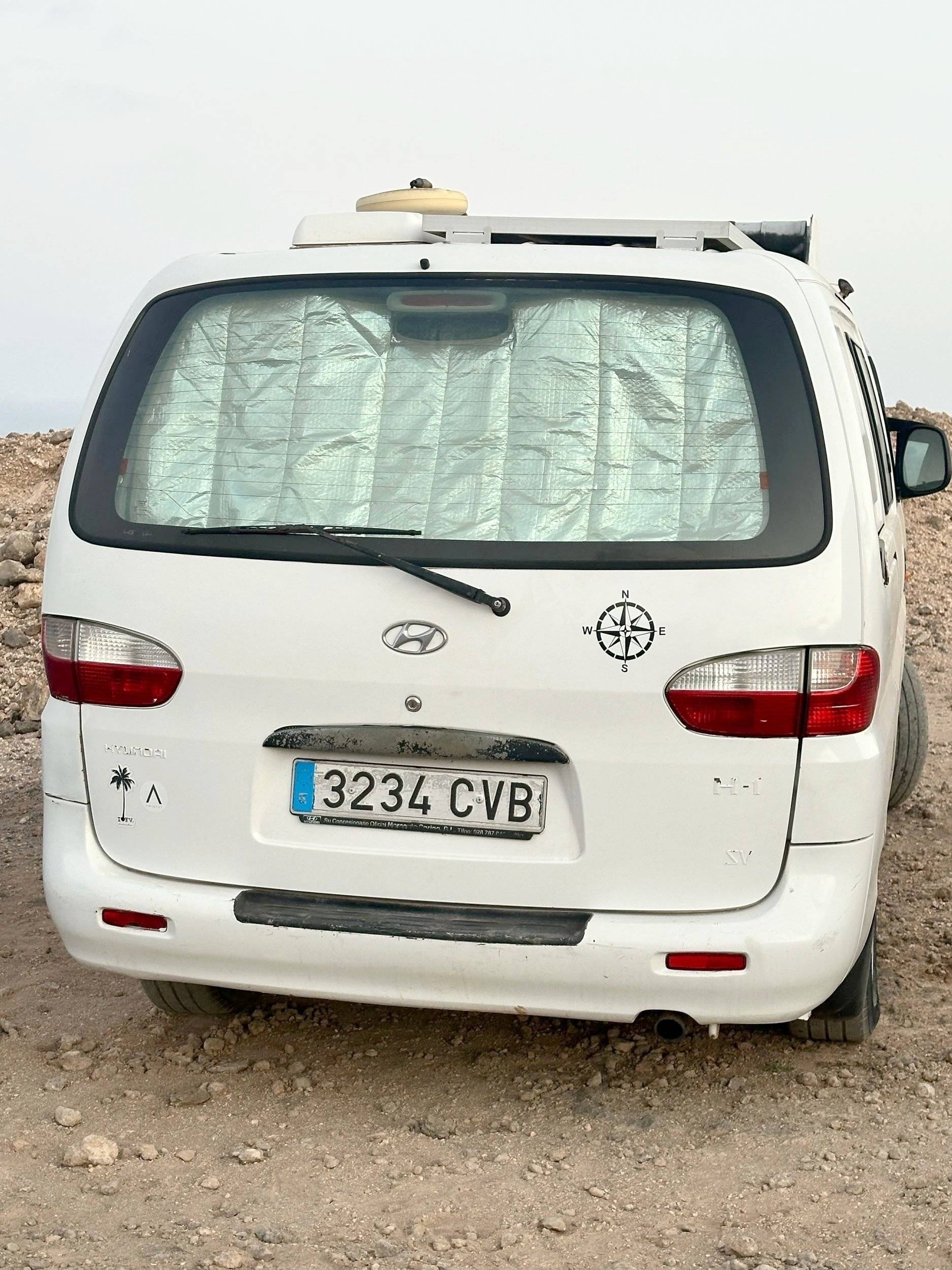 Vue arrière Hyundai H1 - Yescapa