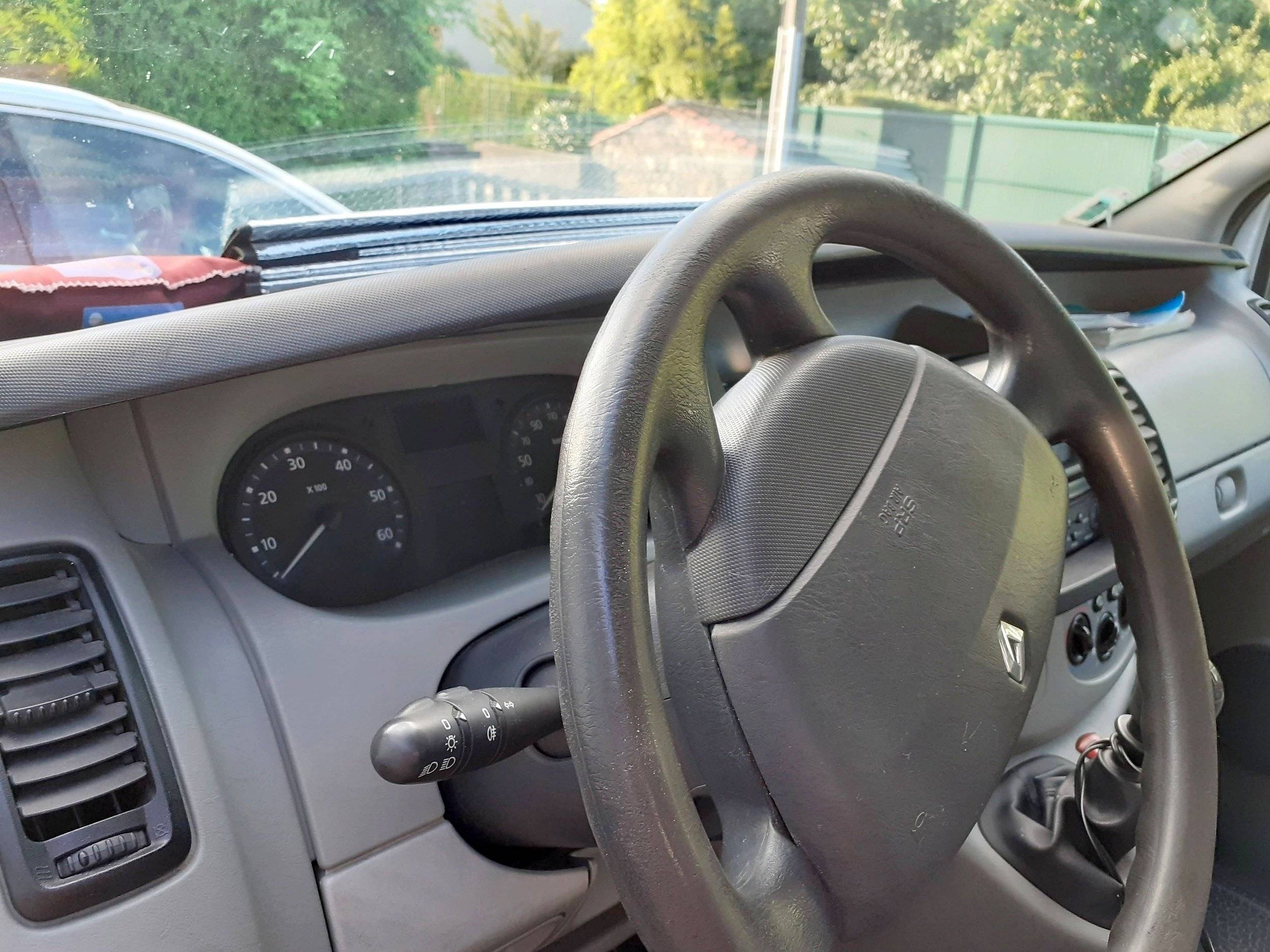 personnel Trafic 2,0 l dCi 115 ch