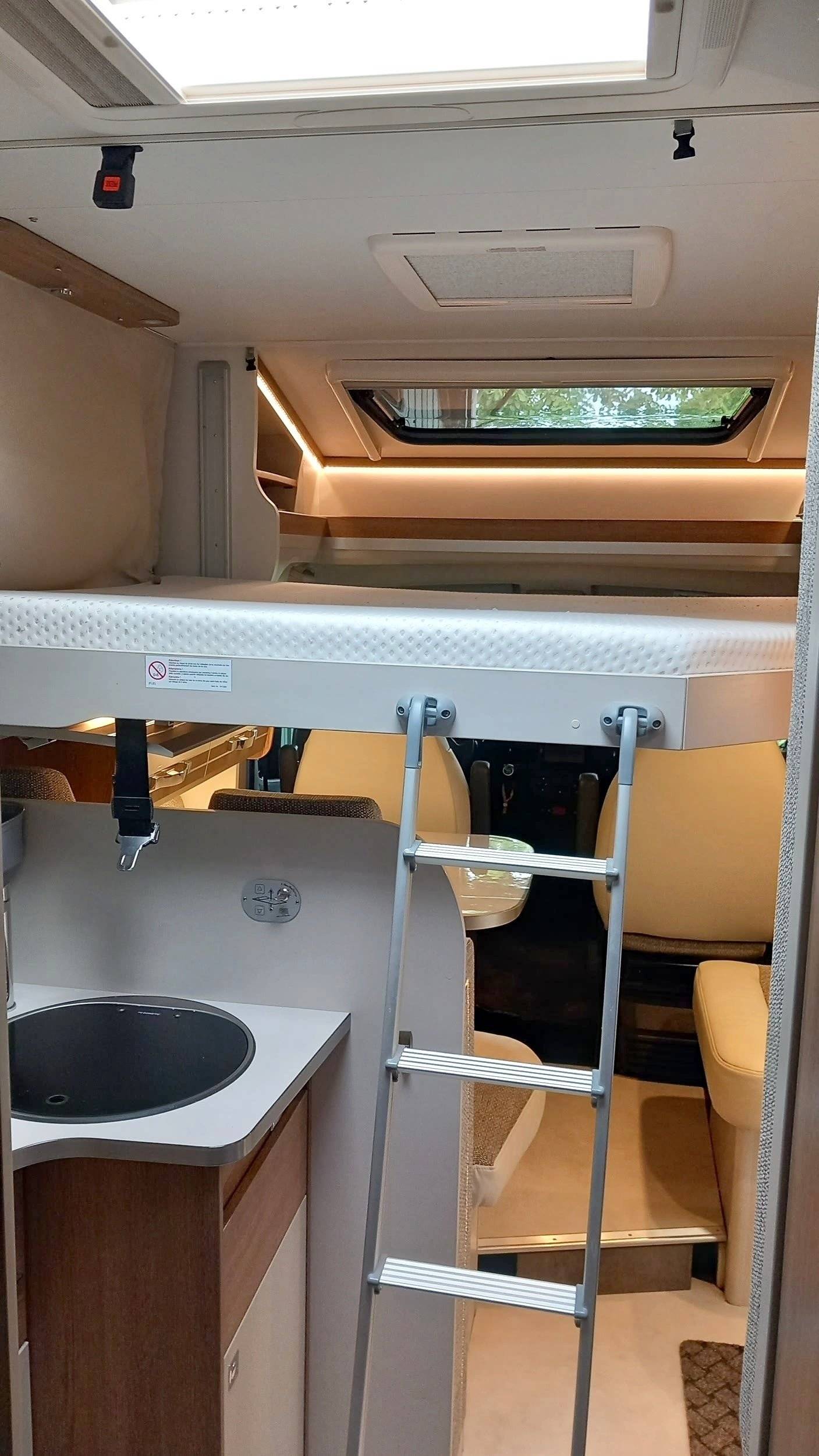 Dethleffs 2,3 l 130 ch