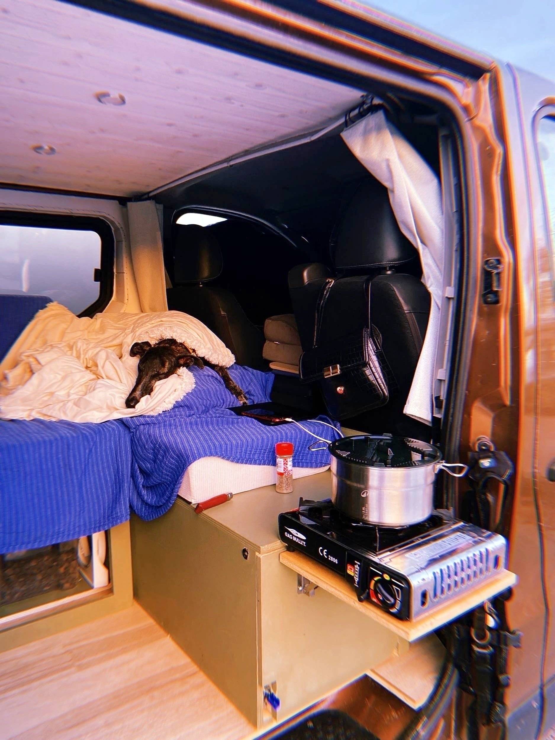 llits Nissan NV300 - Yescapa