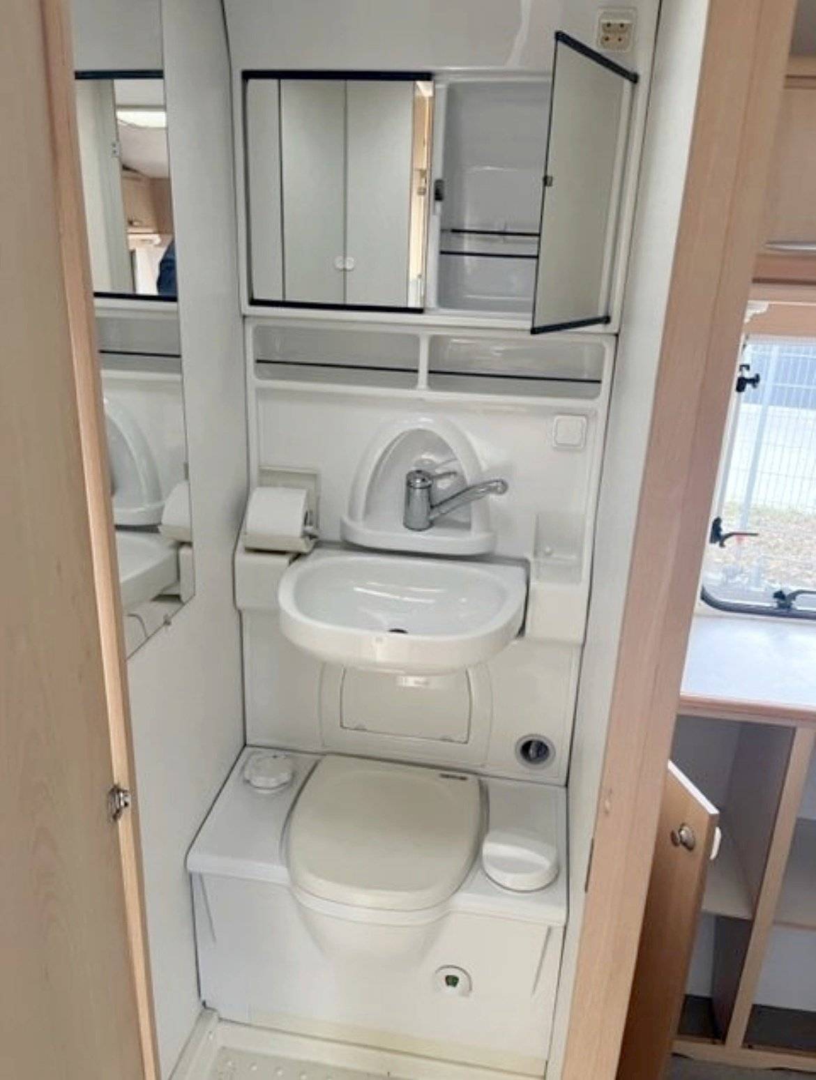 Wohnwagen Chateau  Calista Wolf-10