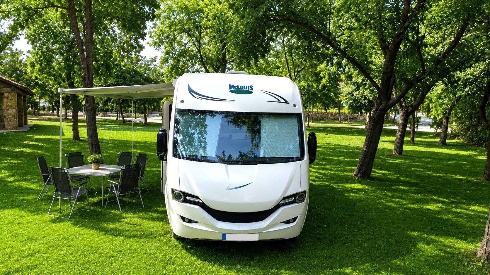 Vista de 3/4 Fiat 2,3 l 130 ch - Yescapa