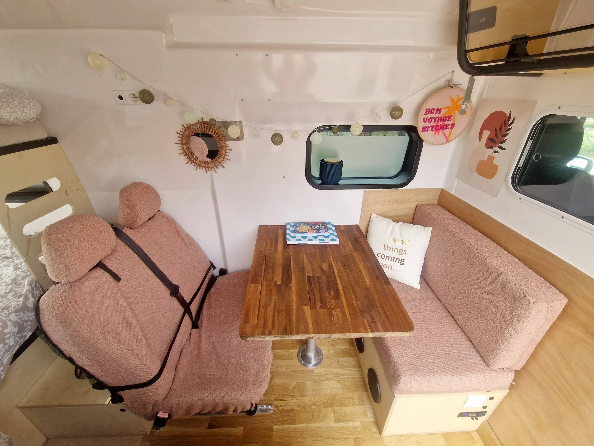 Coin repas Opel Movano 2.2 CDTI - Yescapa