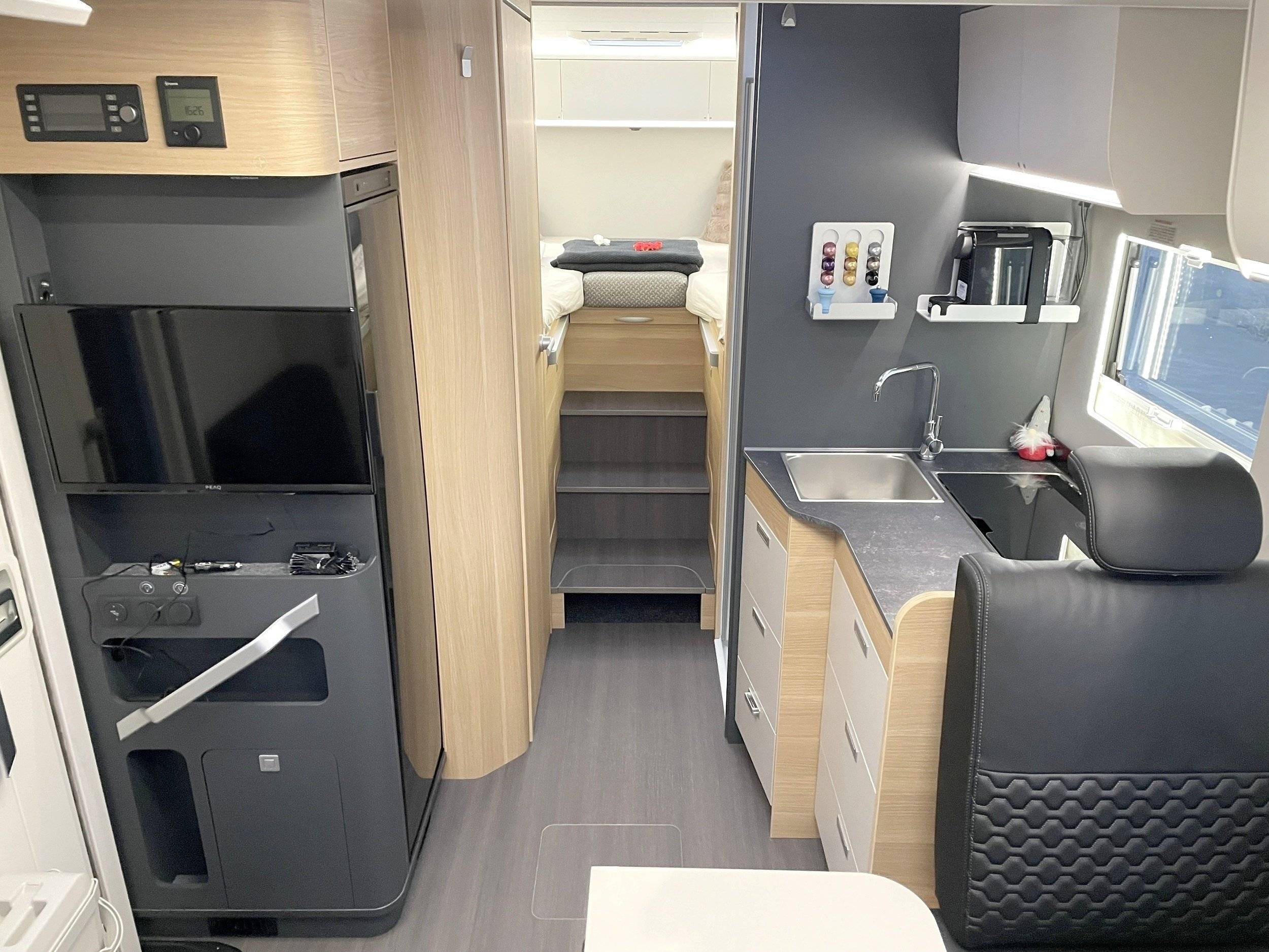 Adria Adria Matrix Axess 650 DC